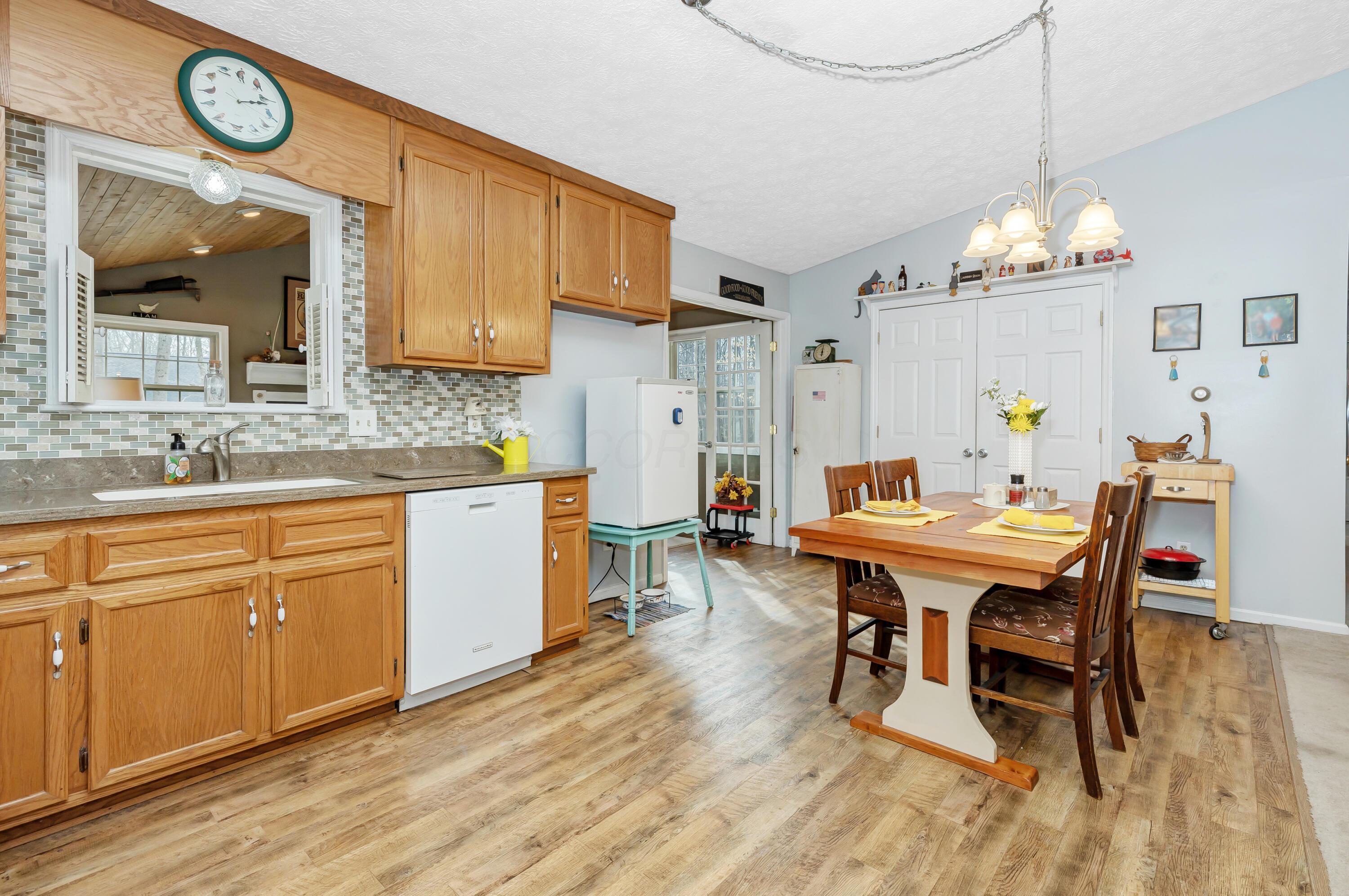 7326 State Route 19 U8 L264-265 Property Photo 7