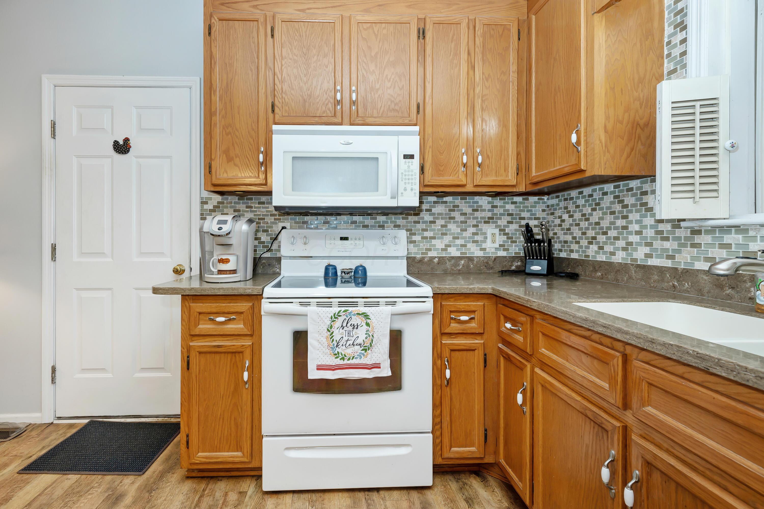 7326 State Route 19 U8 L264-265 Property Photo 8