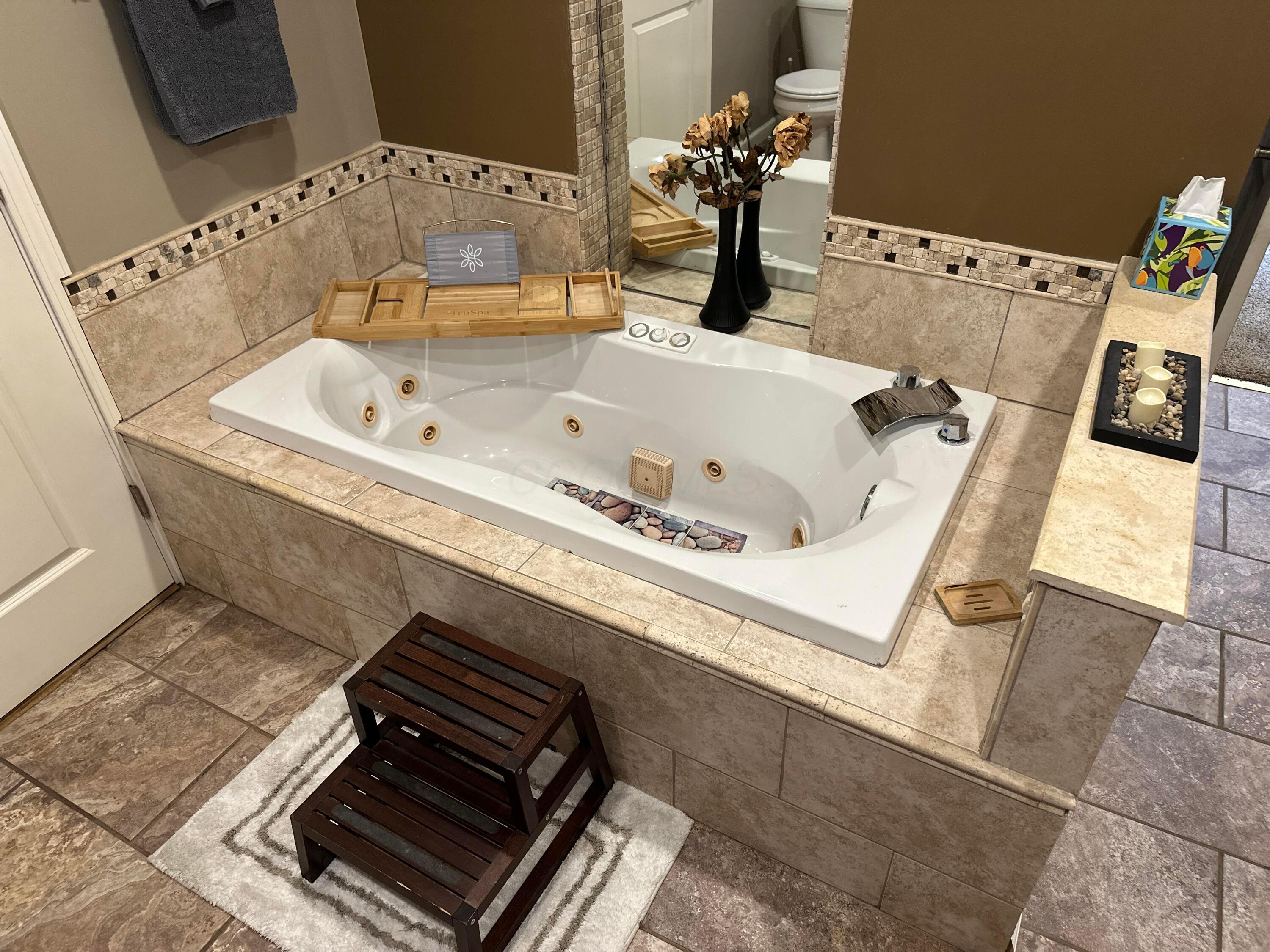 1048 Parkway Drive Property Photo 22