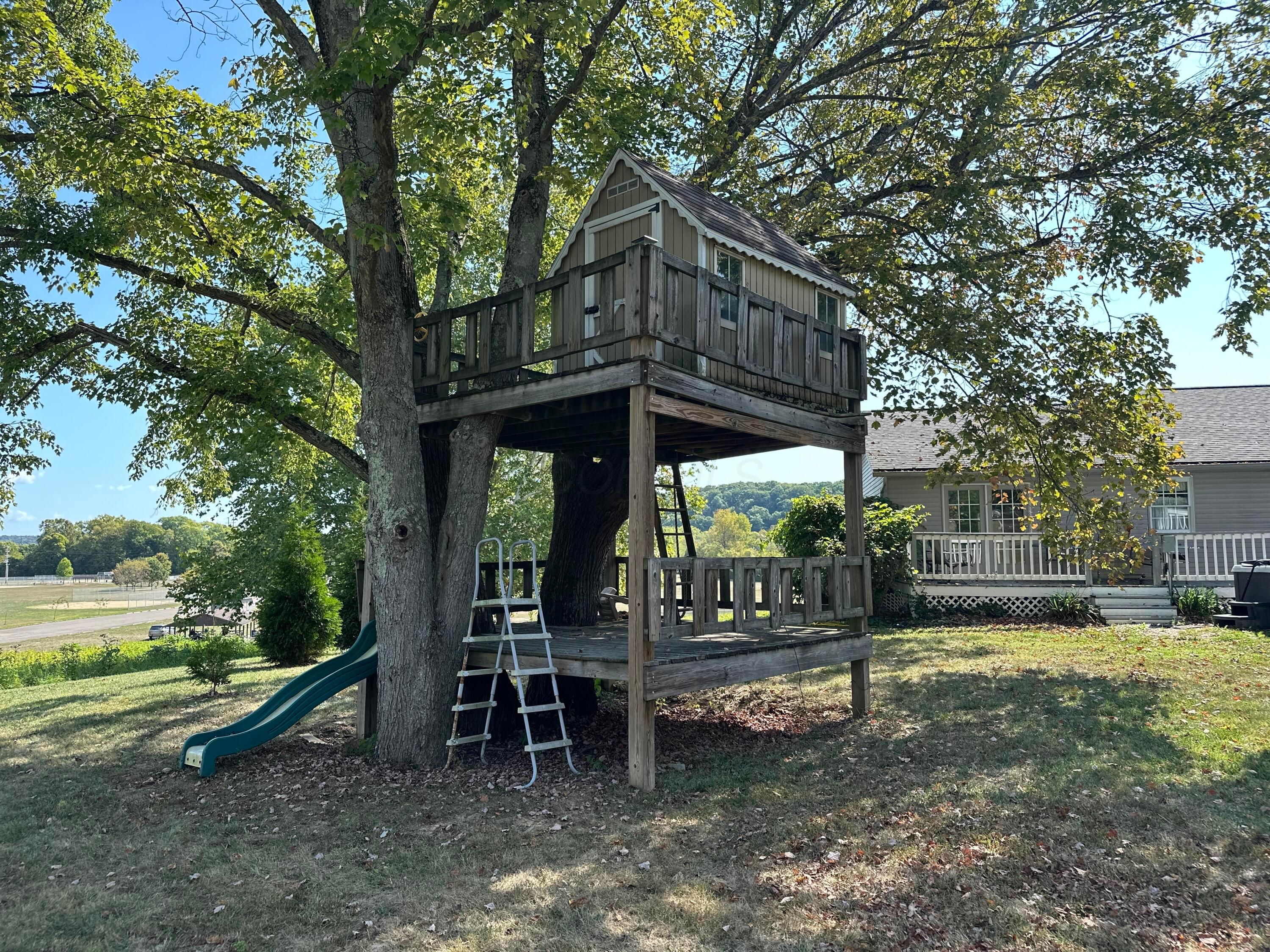1048 Parkway Drive Property Photo 30