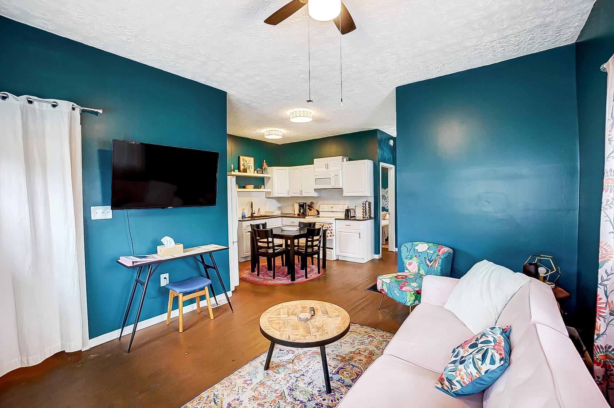 2311 Argyle Street Property Photo 4