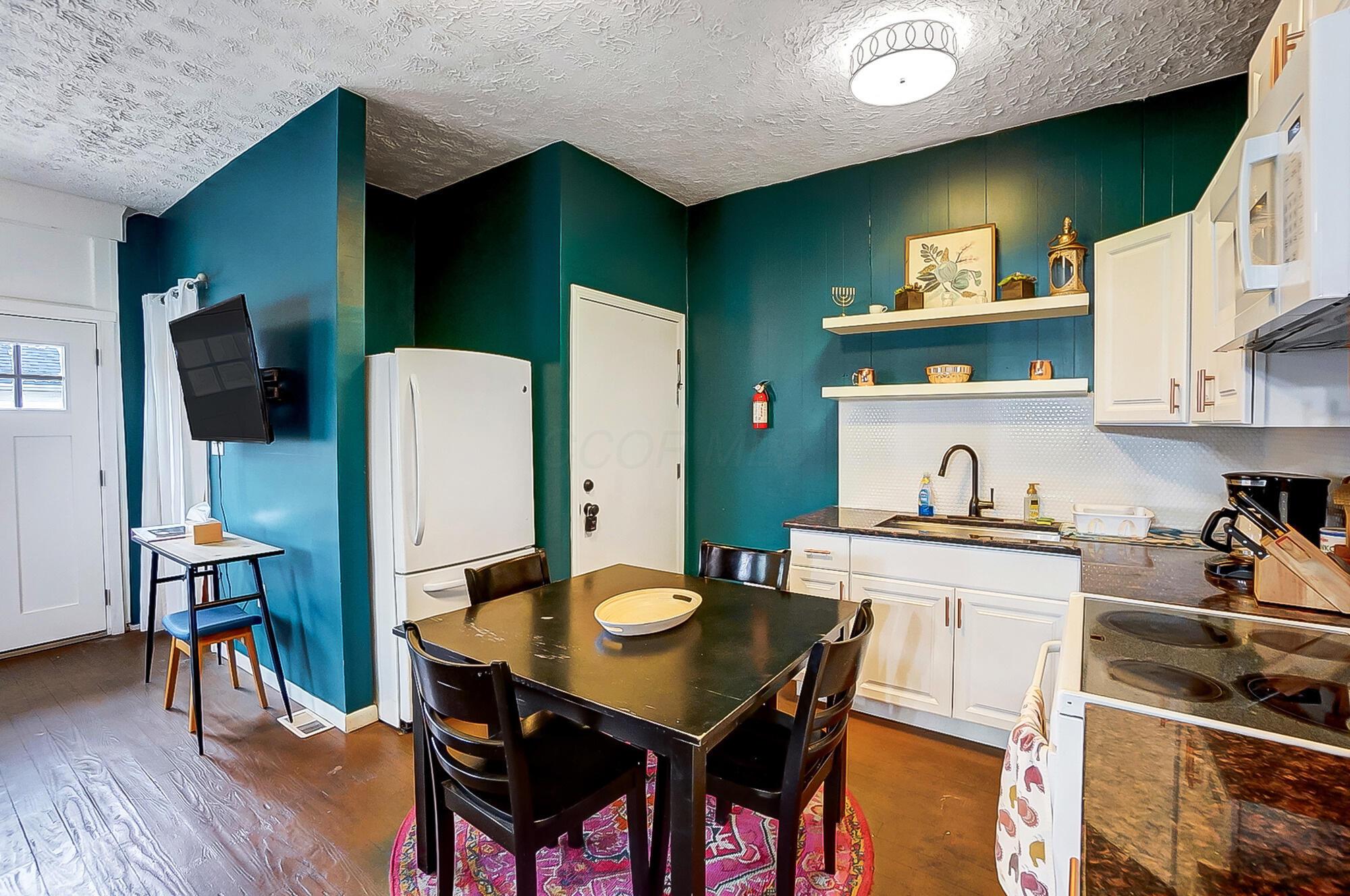 2311 Argyle Street Property Photo 6