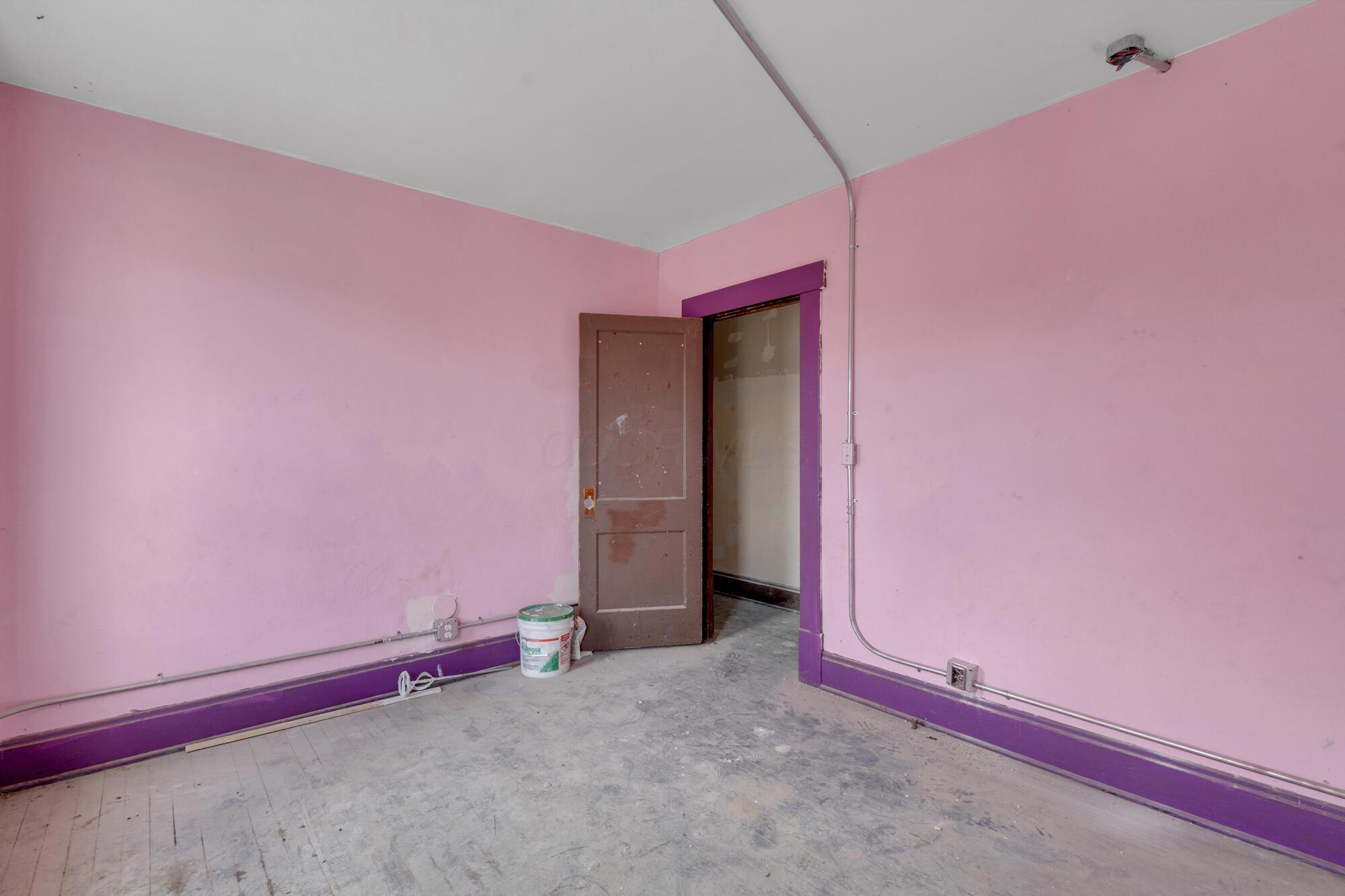 941-945 E Whittier Street Property Photo 31