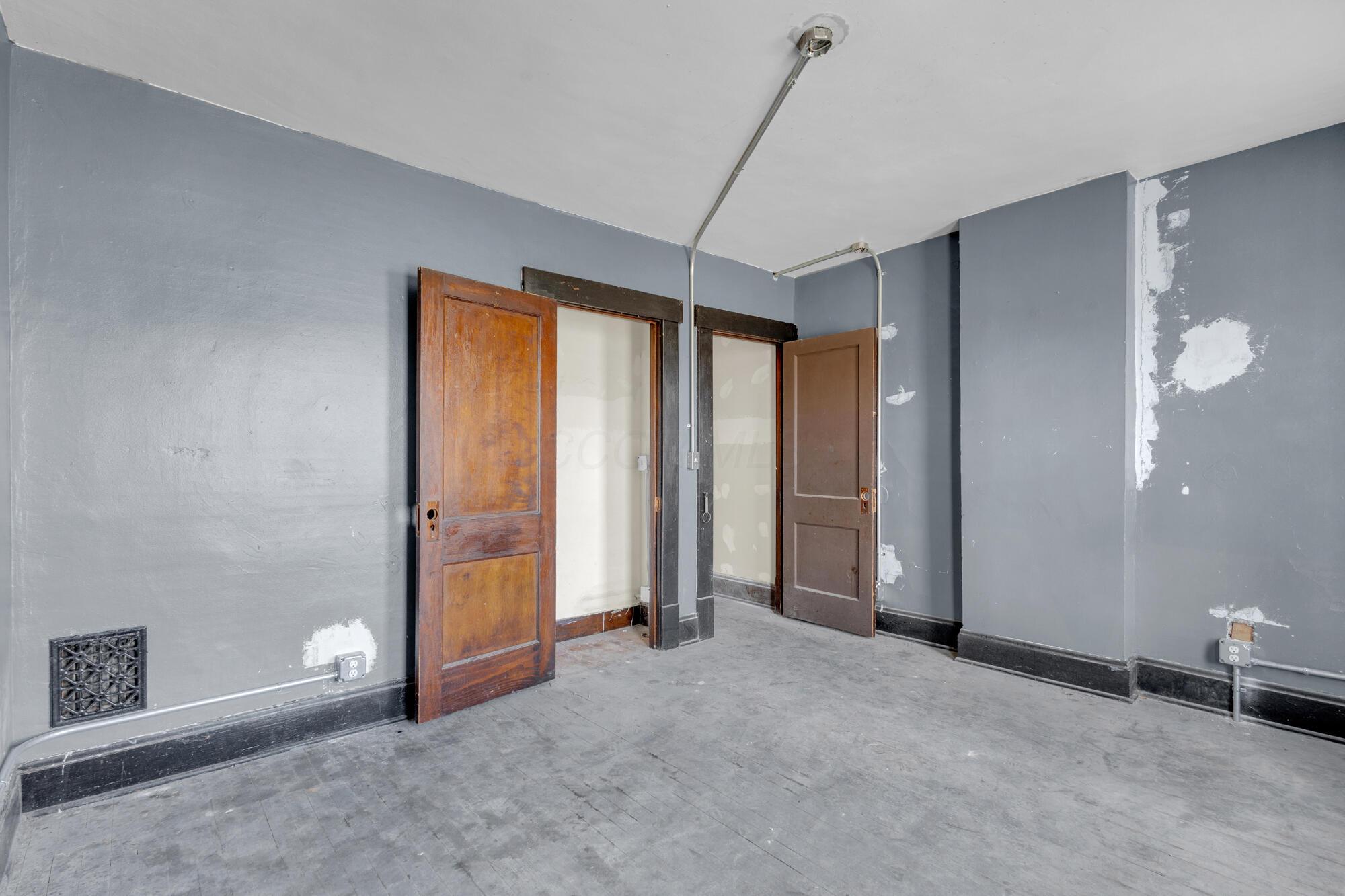 941-945 E Whittier Street Property Photo 33