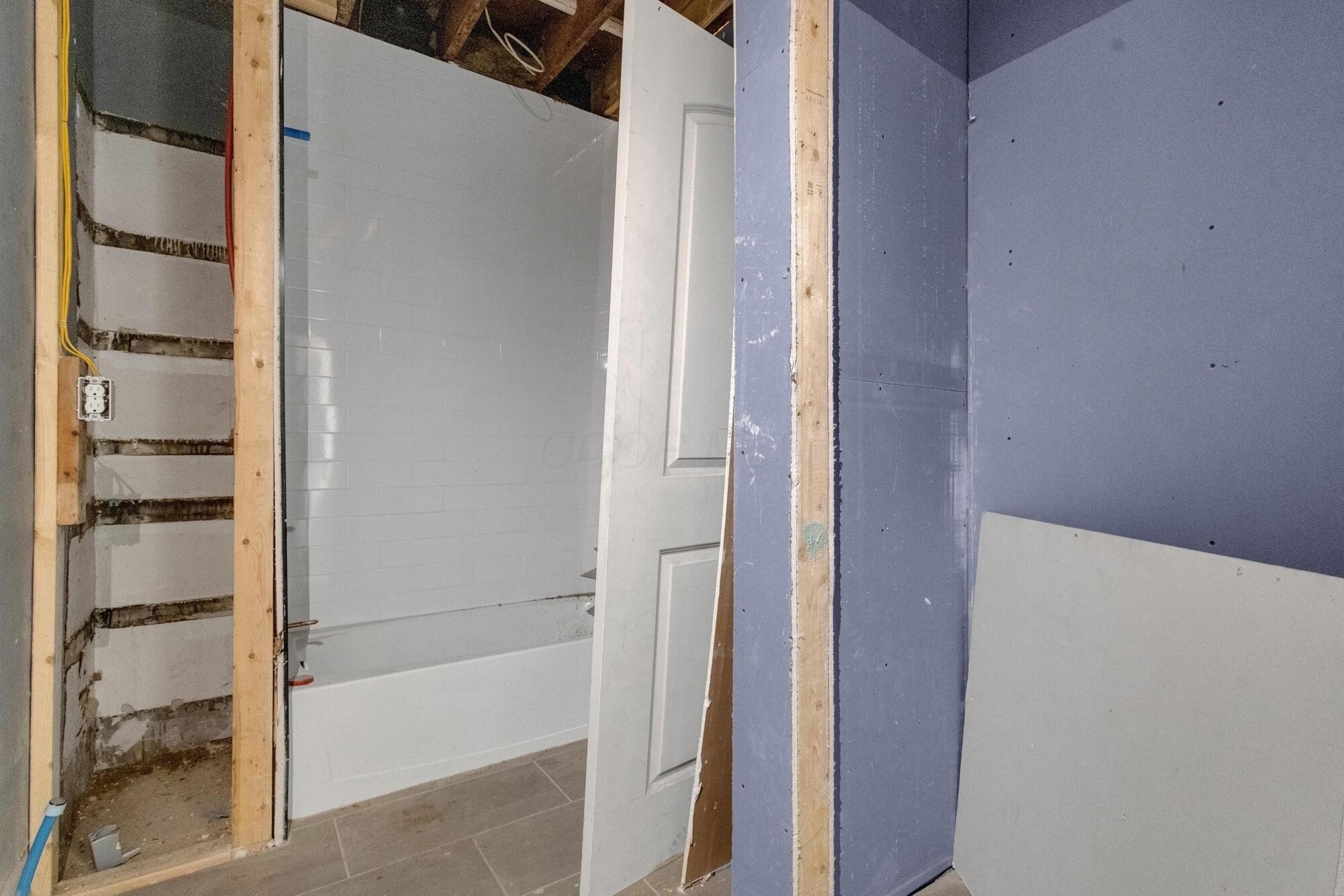 941-945 E Whittier Street Property Photo 35