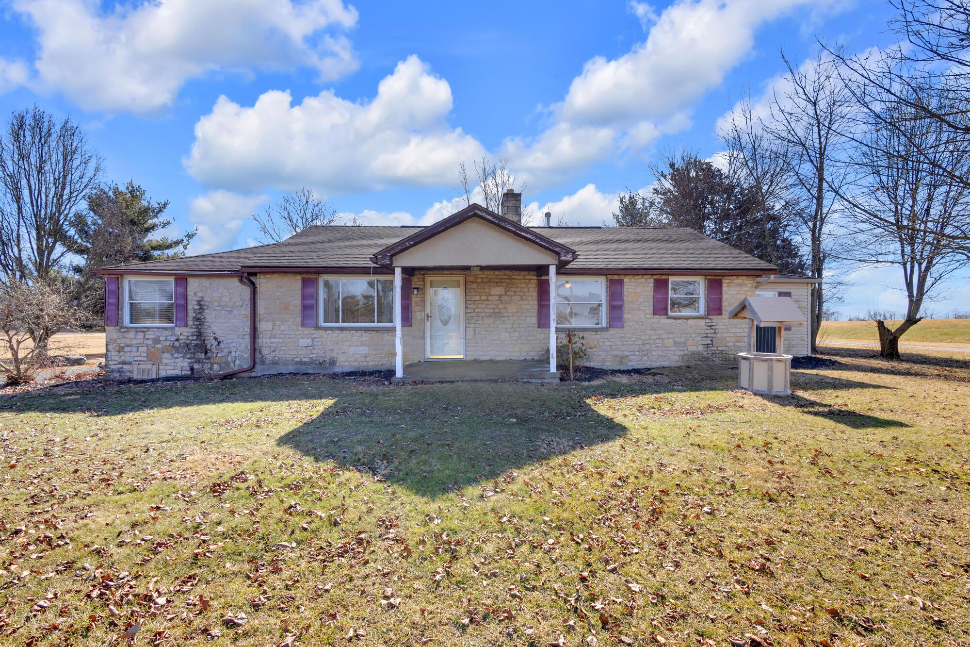 1089 Hills Miller Road Property Photo 2