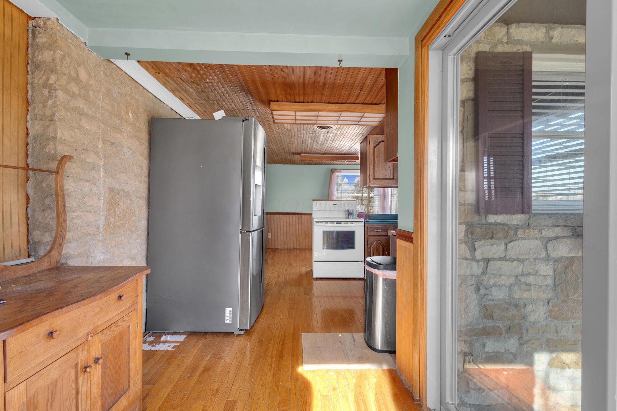 1089 Hills Miller Road Property Photo 8