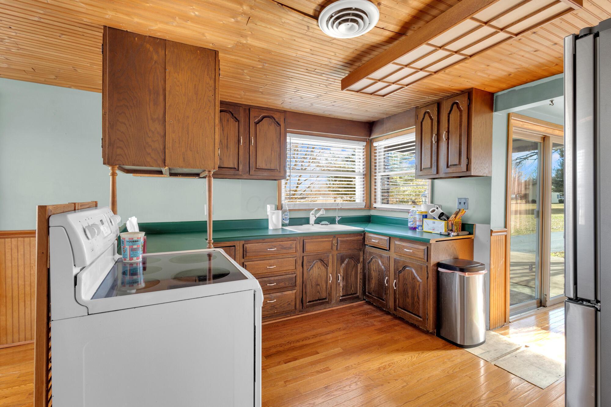 1089 Hills Miller Road Property Photo 10