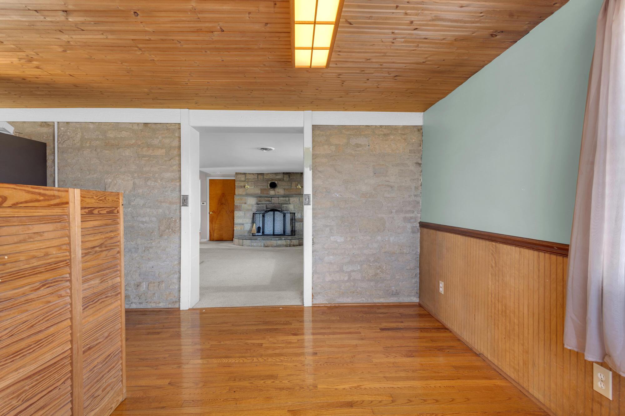 1089 Hills Miller Road Property Photo 12