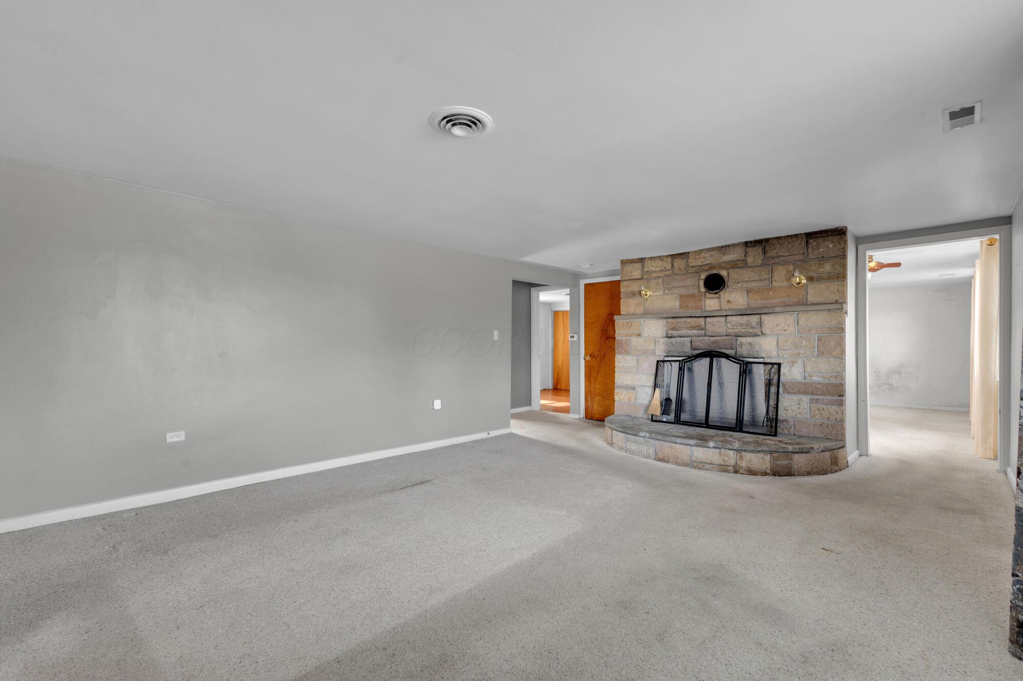 1089 Hills Miller Road Property Photo 15