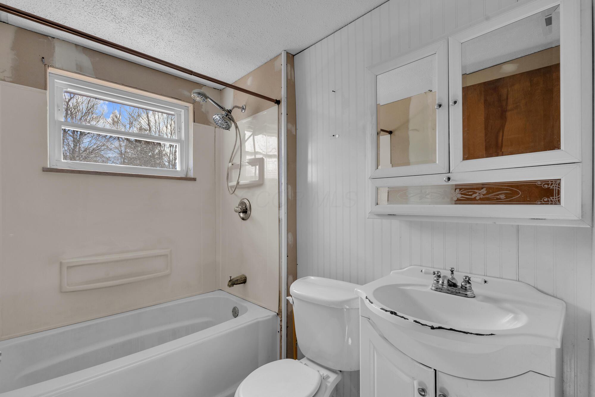 1089 Hills Miller Road Property Photo 17