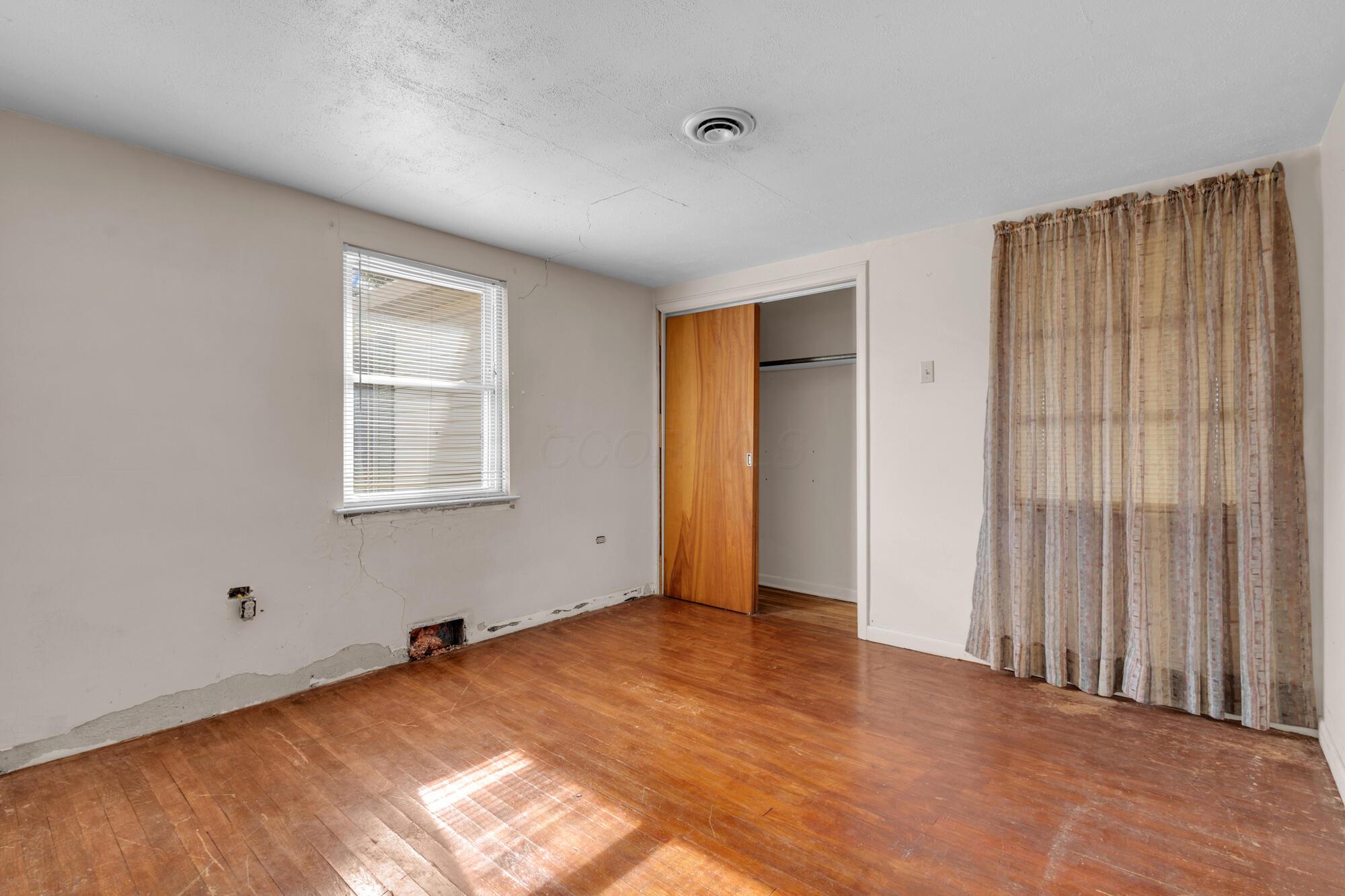 1089 Hills Miller Road Property Photo 18