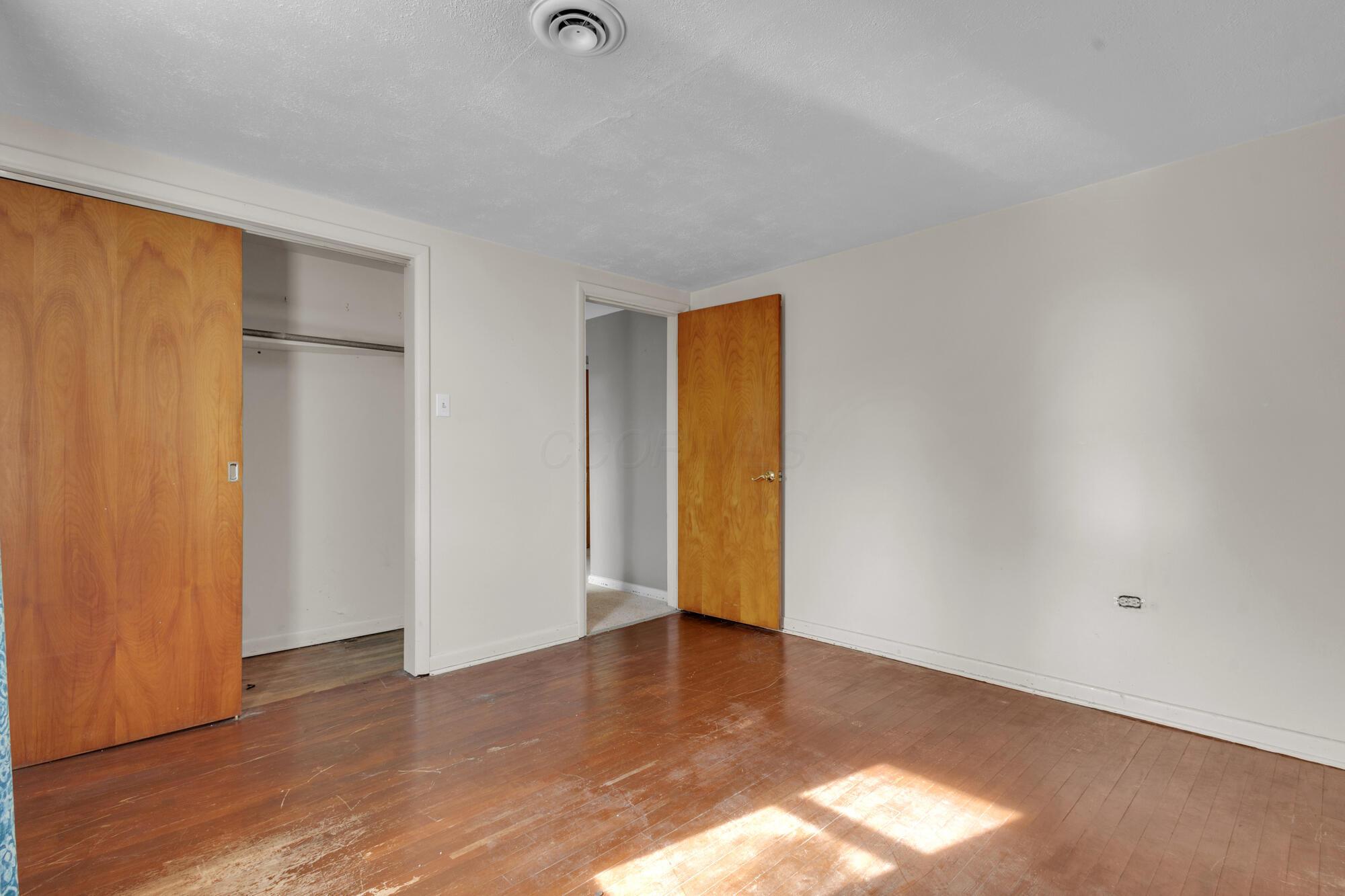 1089 Hills Miller Road Property Photo 22