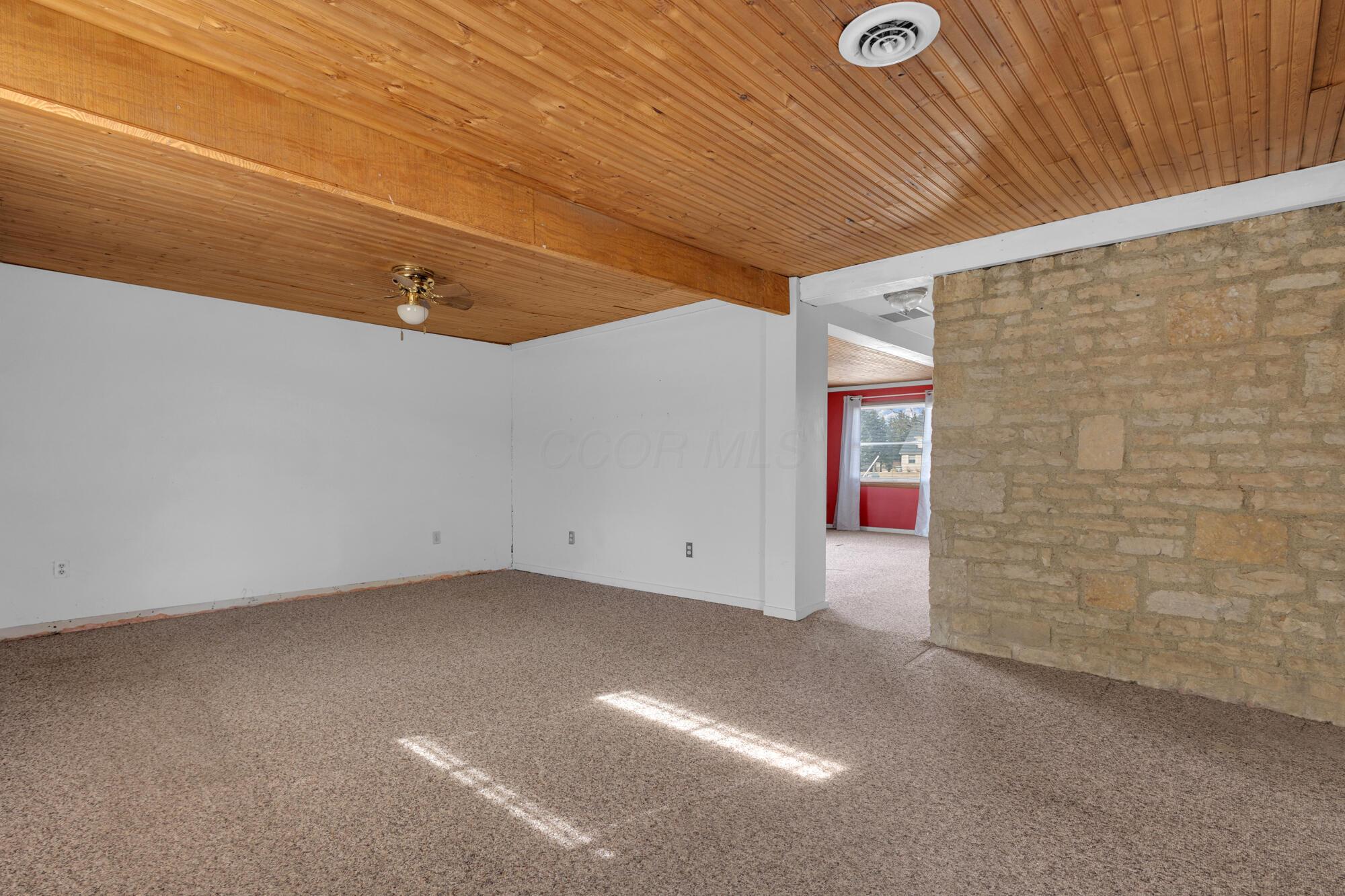 1089 Hills Miller Road Property Photo 30