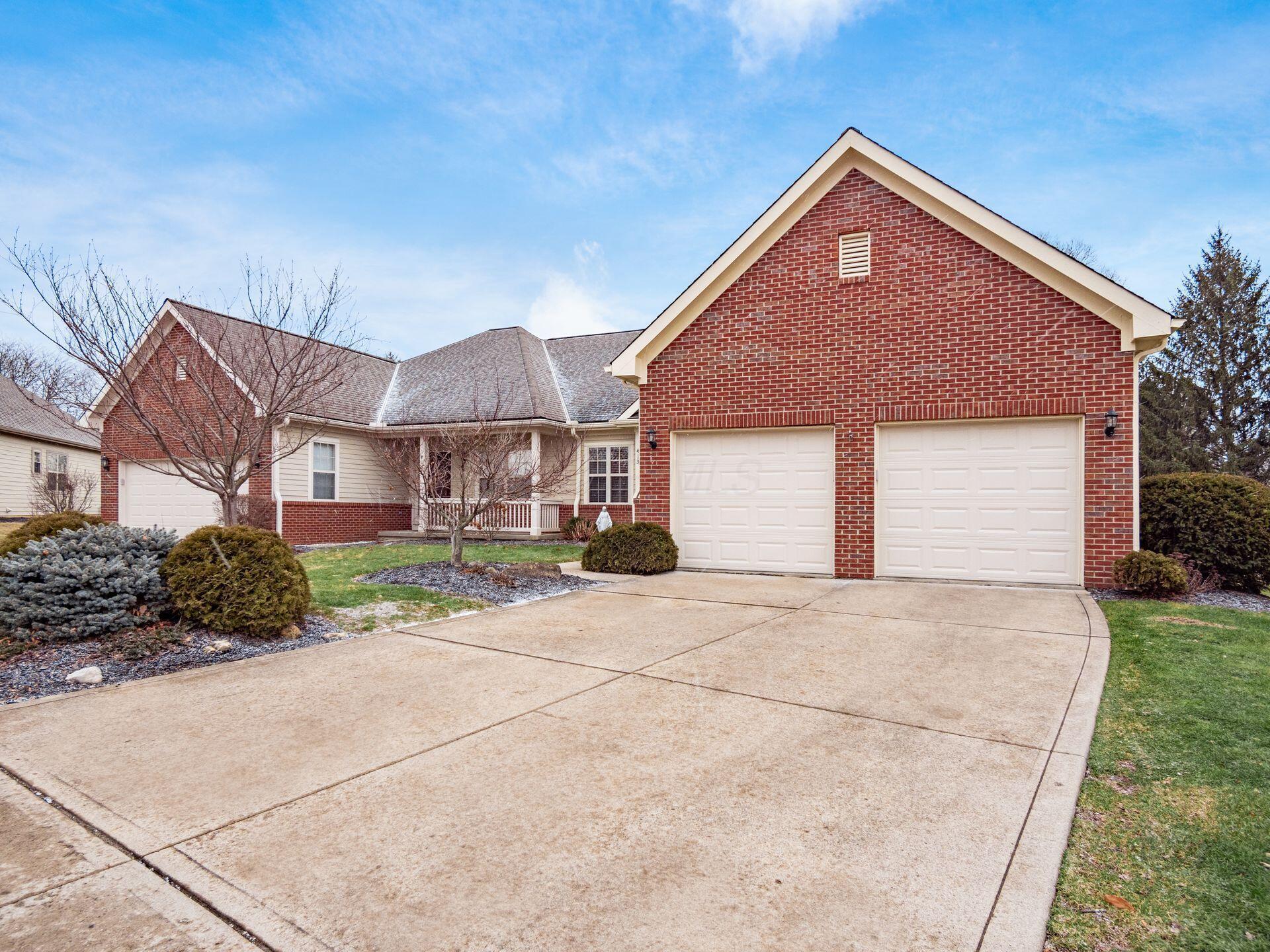 413 Wyndham Park S Property Photo 2