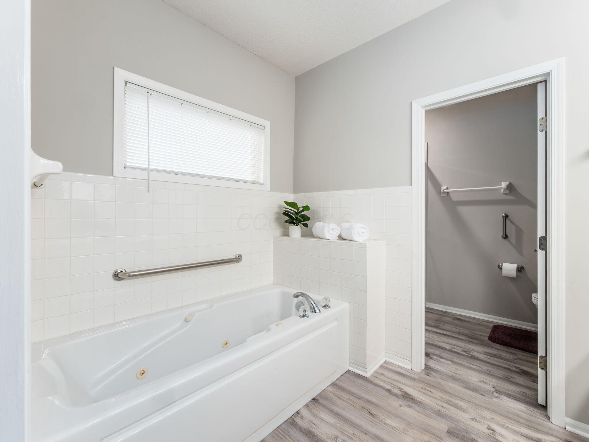 413 Wyndham Park S Property Photo 46