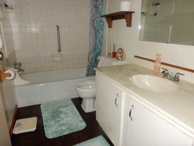 5349 Valley Lane E, Z71 Property Photo 13