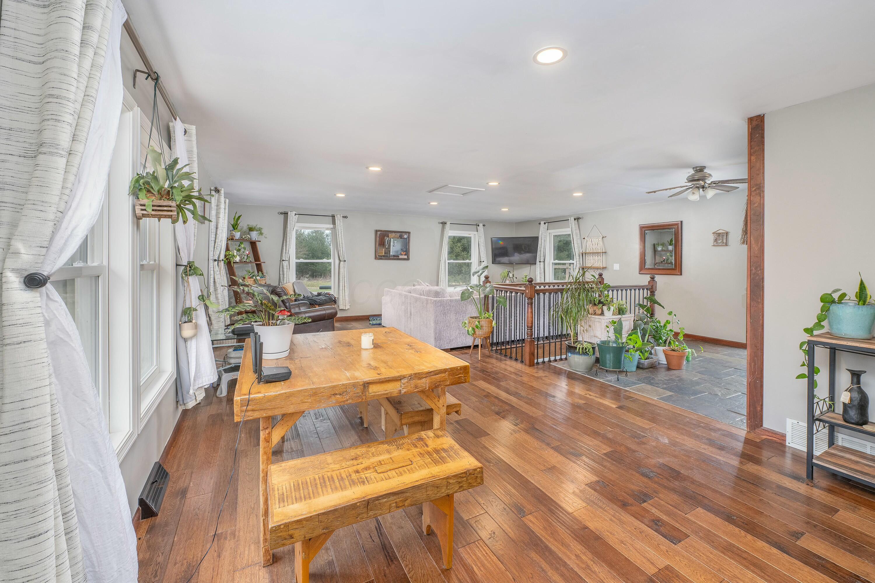 9508 Gregg Road Property Photo 3