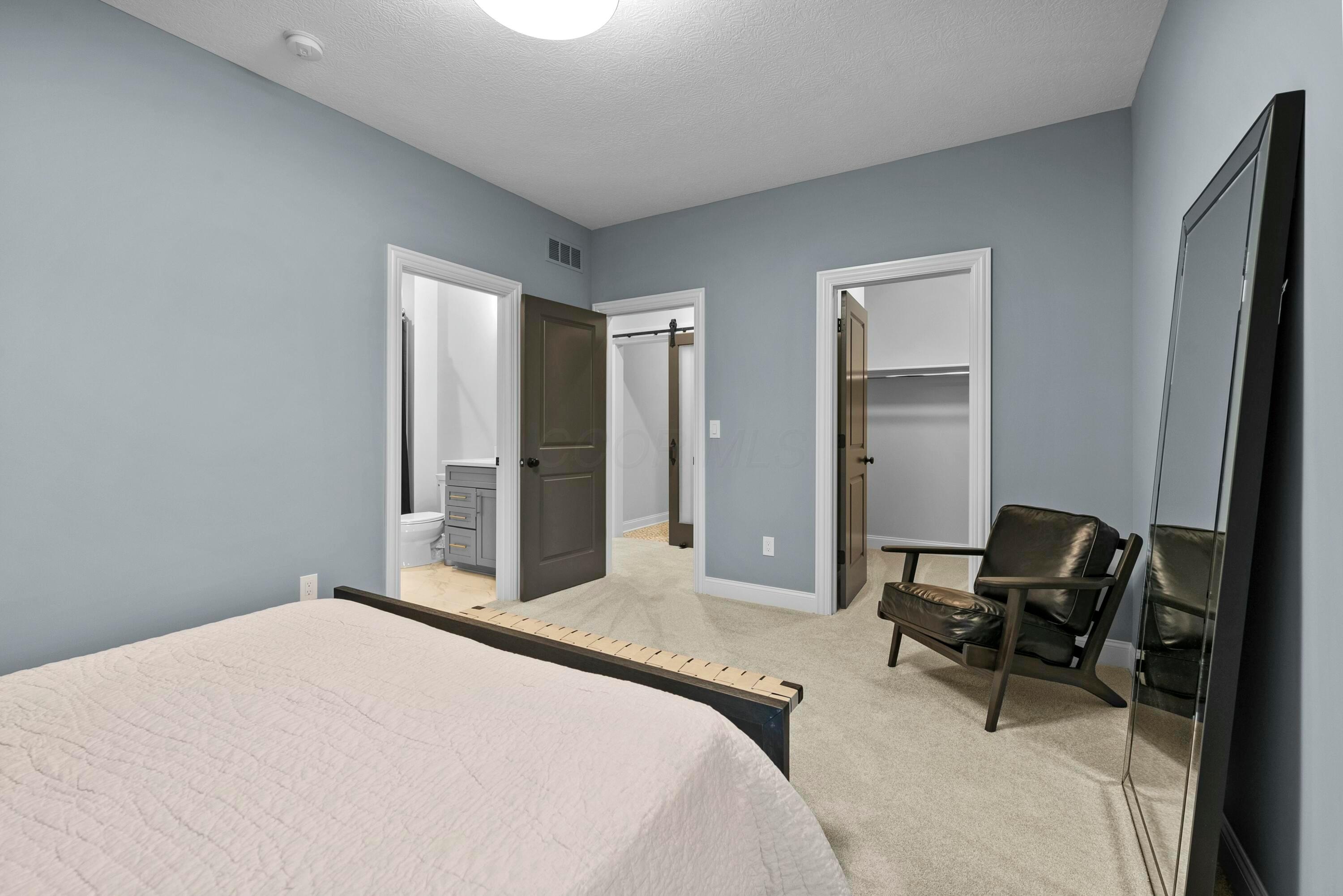 1735 Scenic Bluff Court Property Photo 43