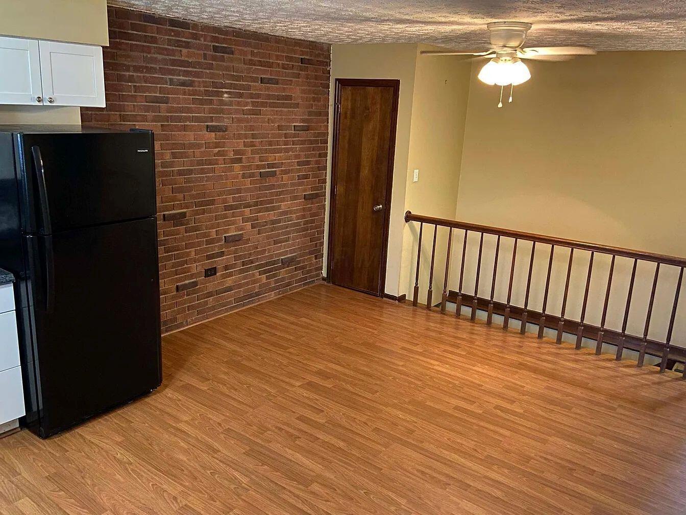 462-464 Diven Lane Property Photo 8