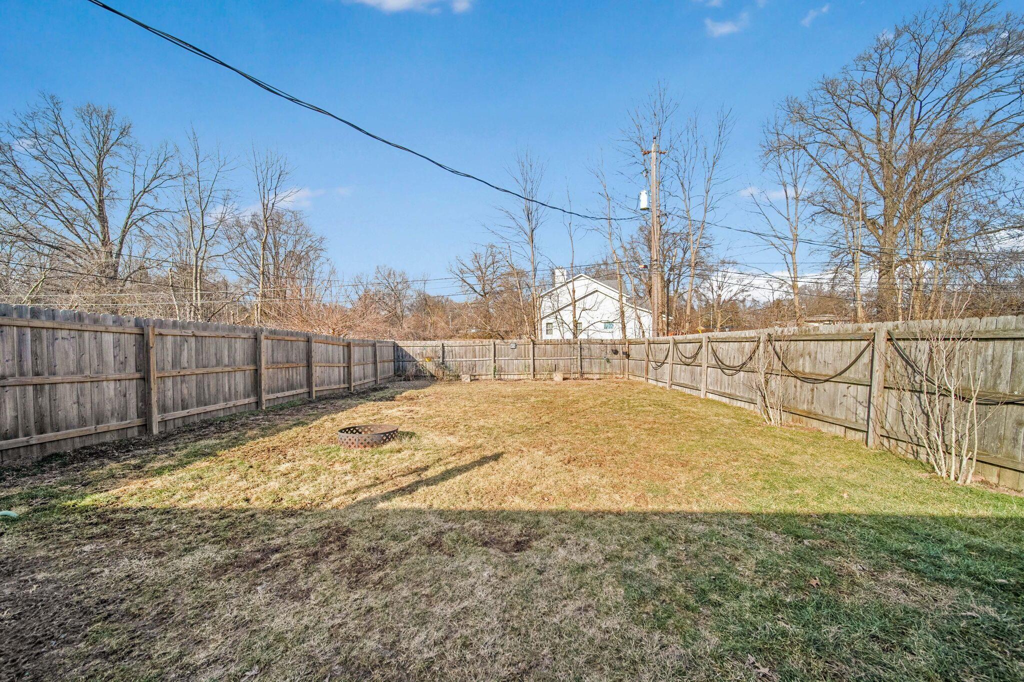 462-464 Diven Lane Property Photo 24