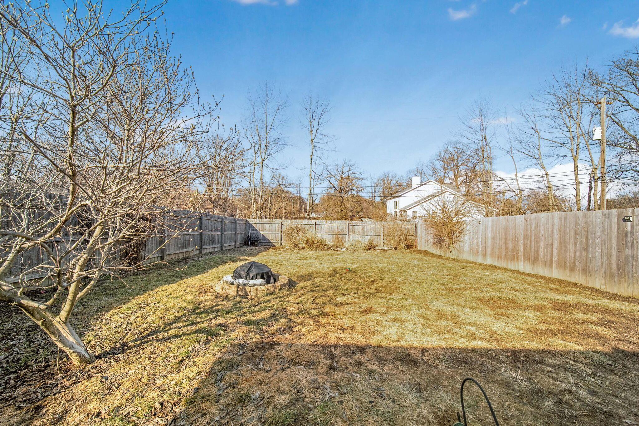 462-464 Diven Lane Property Photo 25