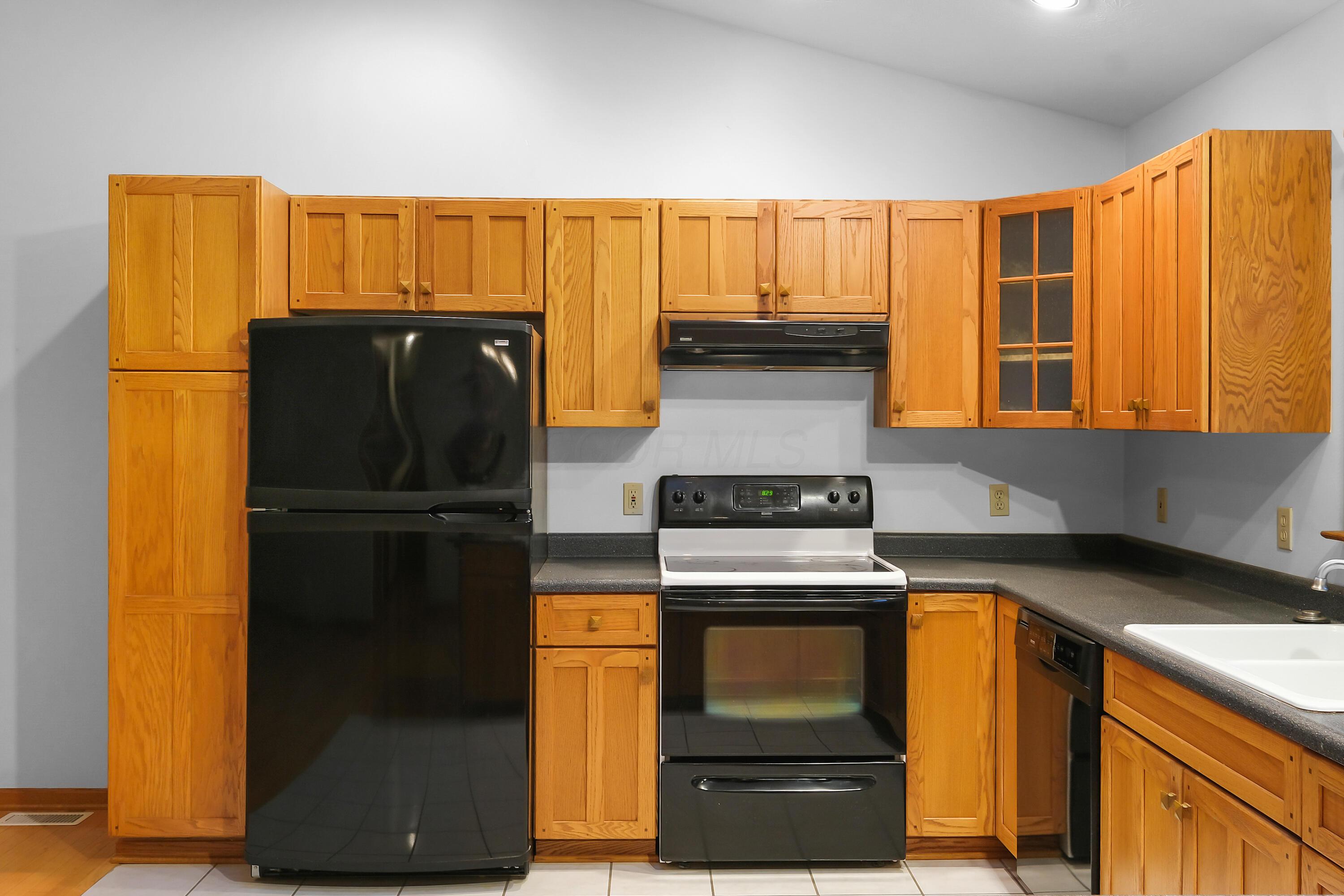 6425 Brownsville Road Se Property Photo 8