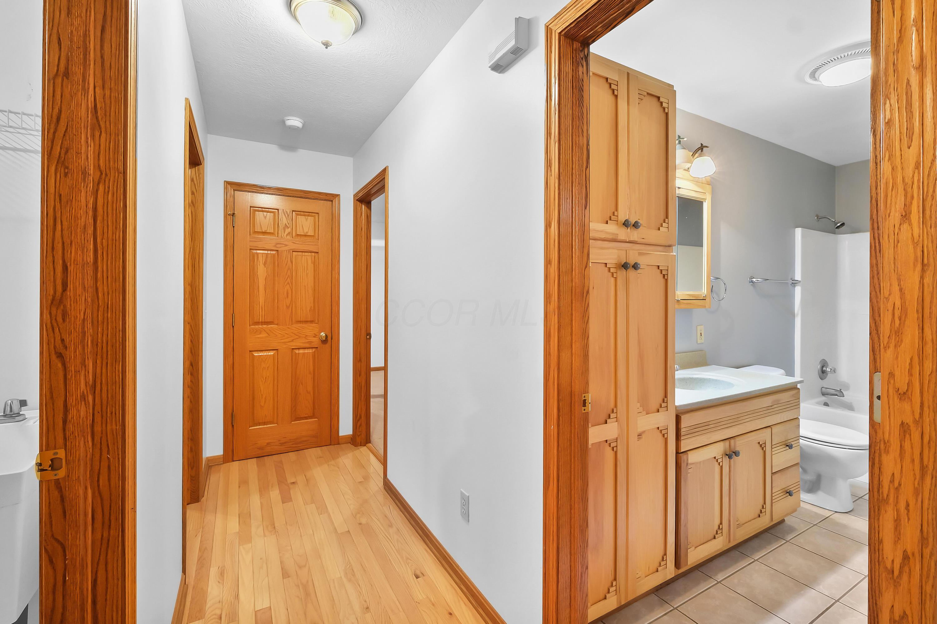 6425 Brownsville Road Se Property Photo 15