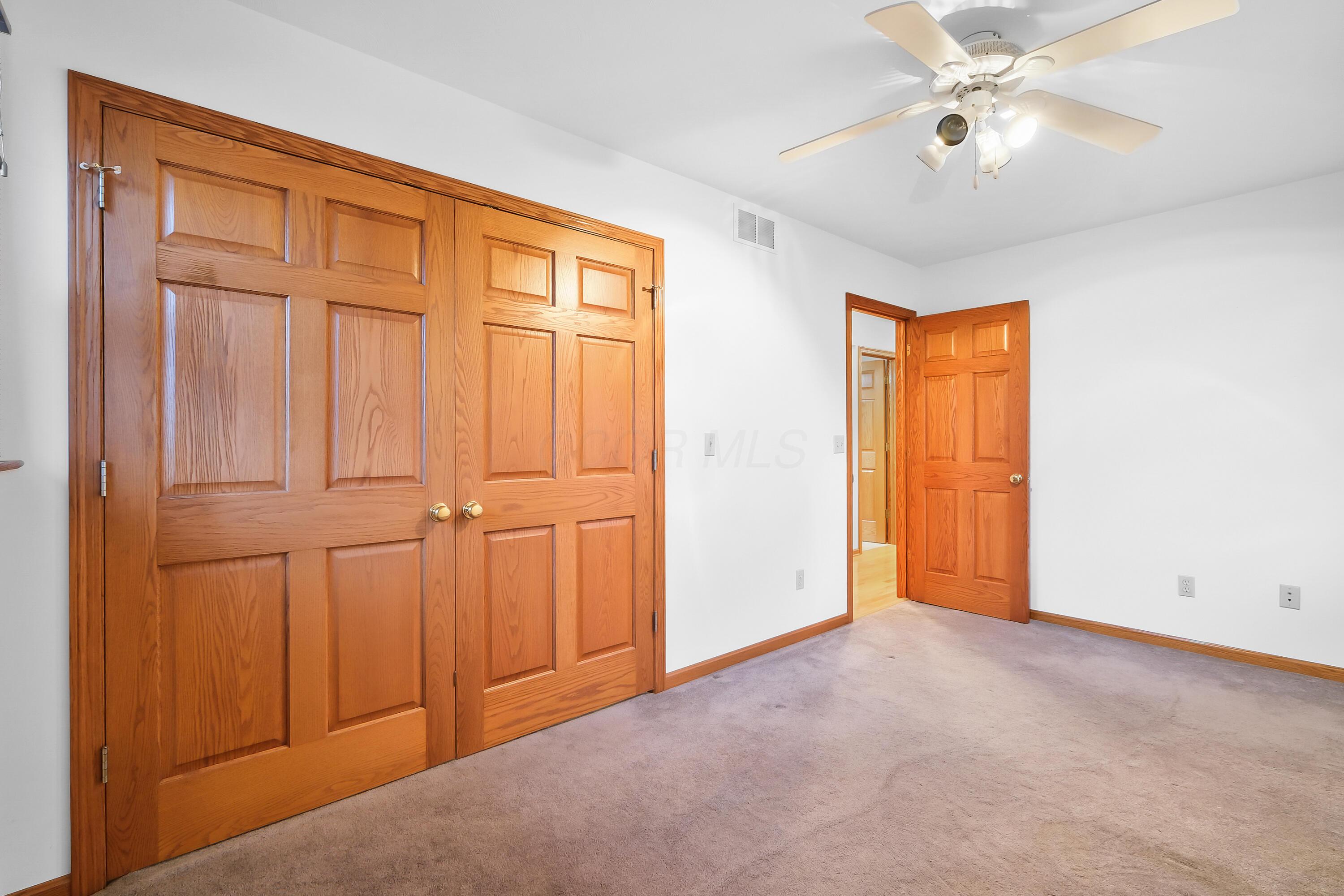 6425 Brownsville Road Se Property Photo 19