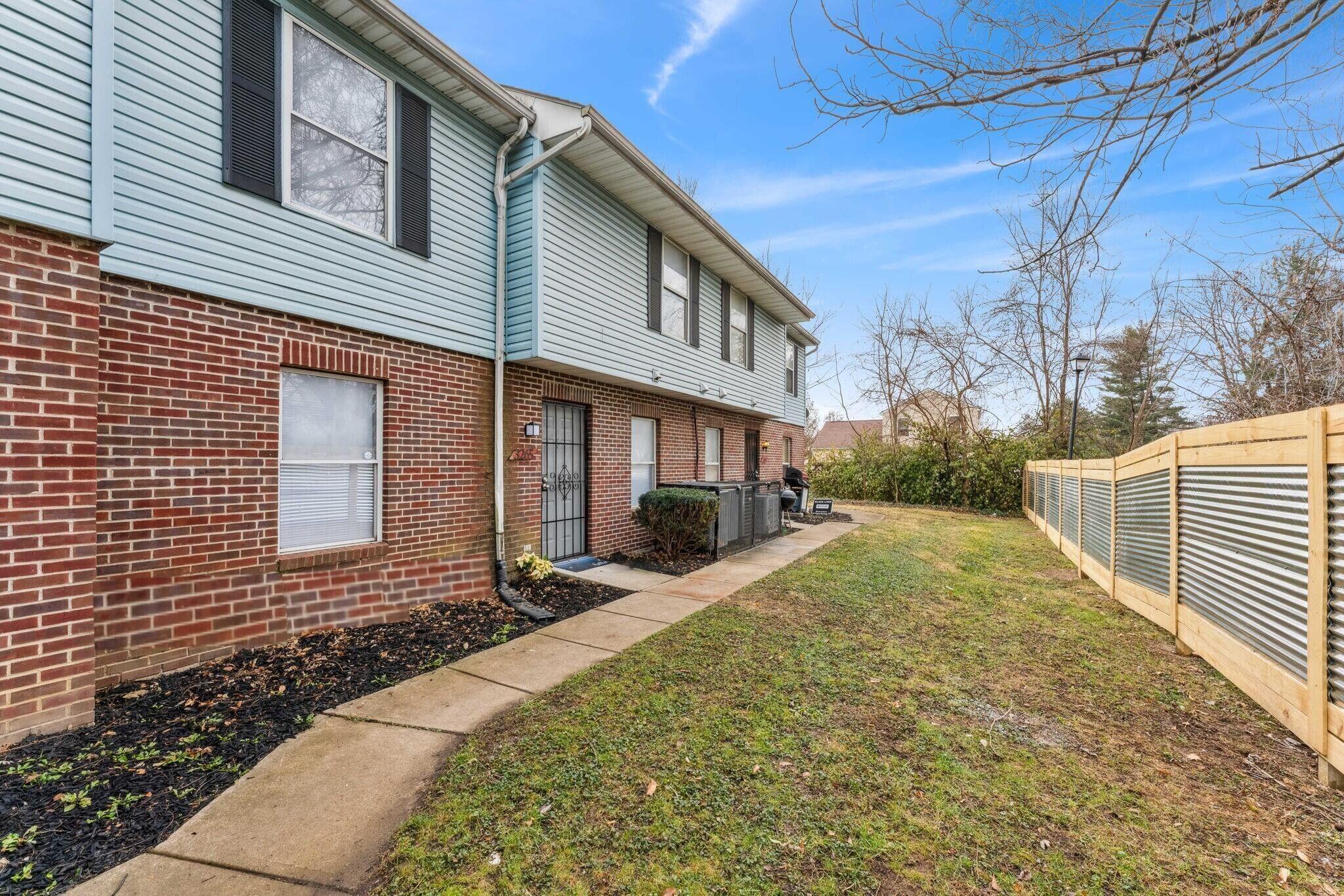 3267 E Mound Street Property Photo 10