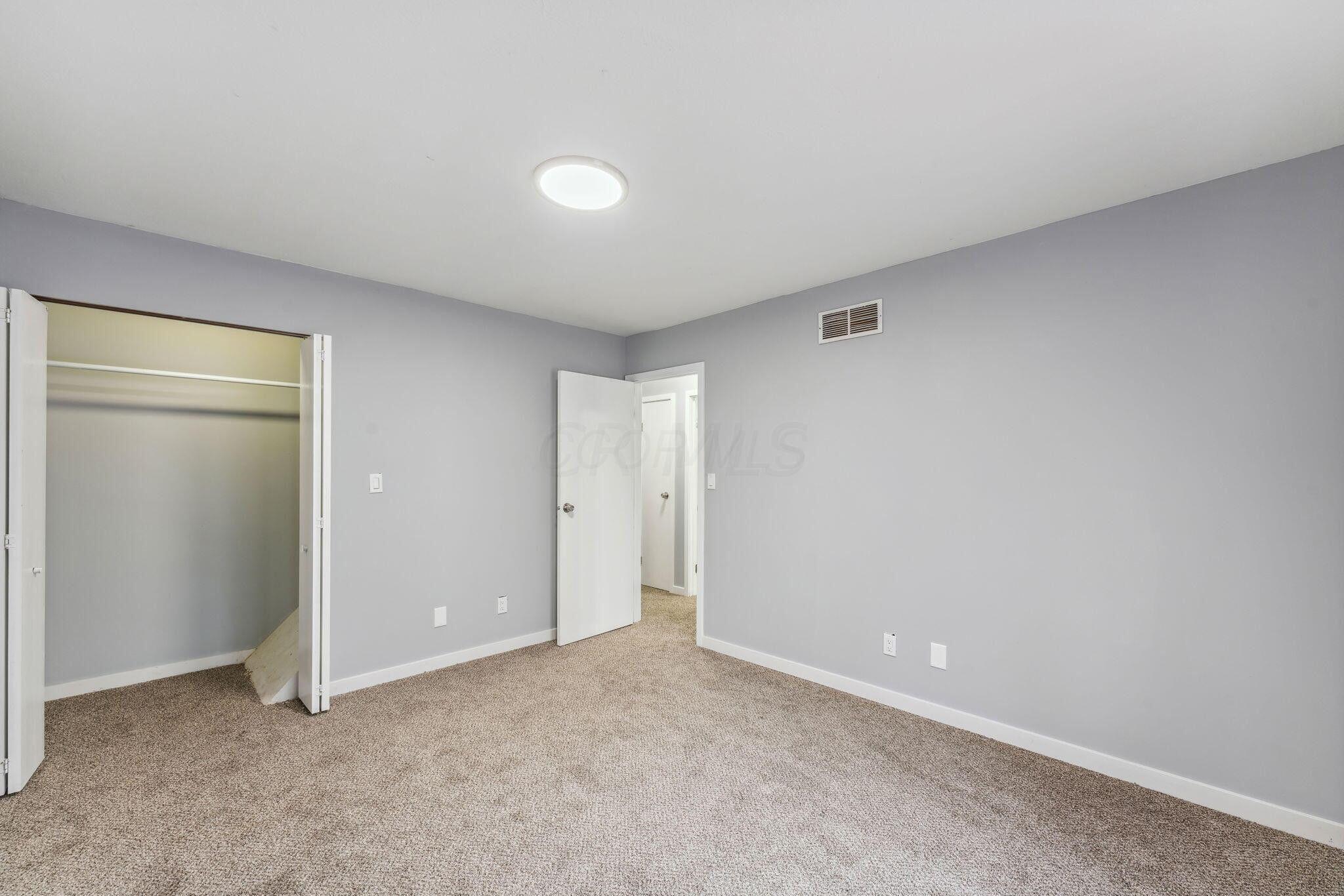 3267 E Mound Street Property Photo 11