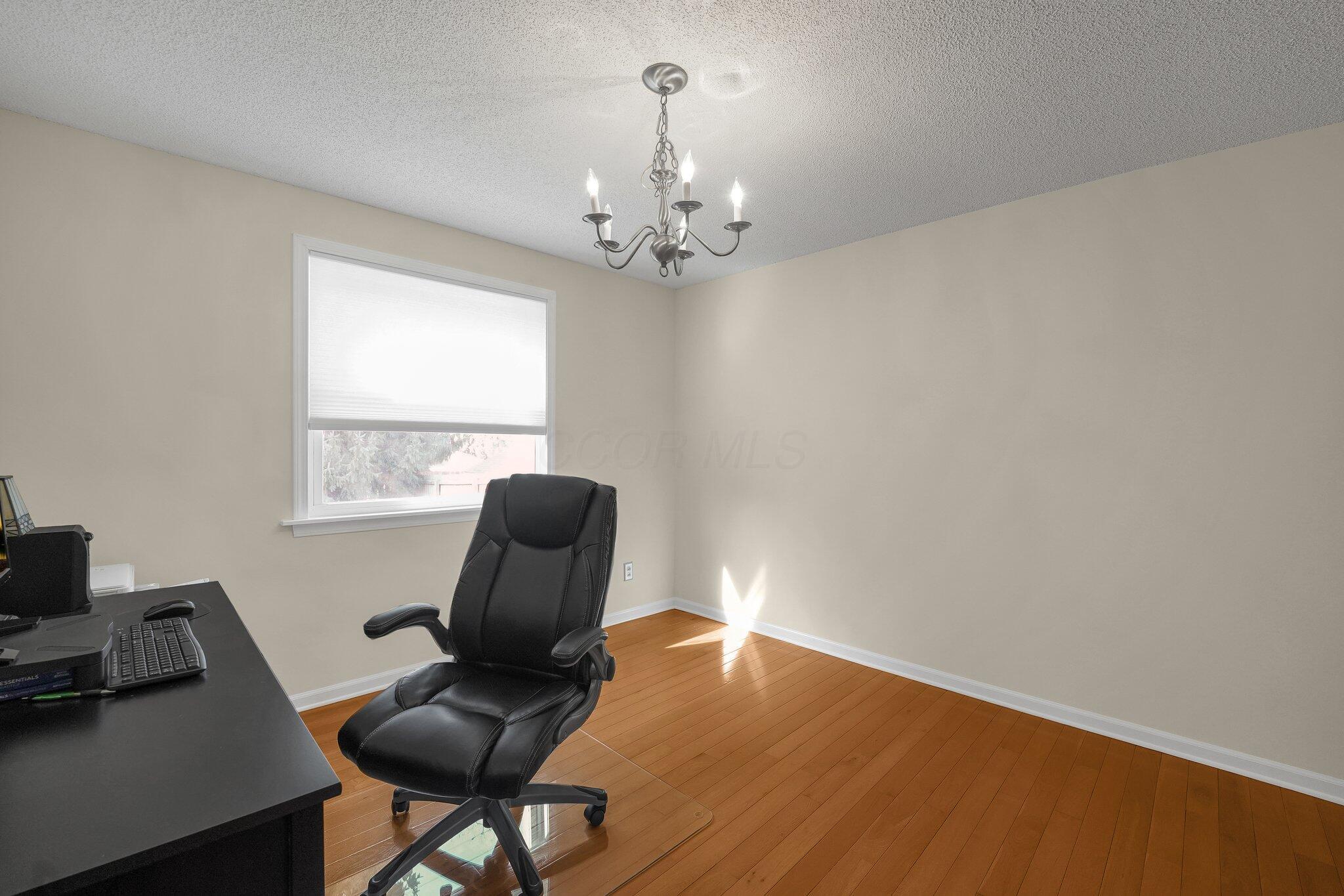 6907 Sparrow Lane Property Photo 10