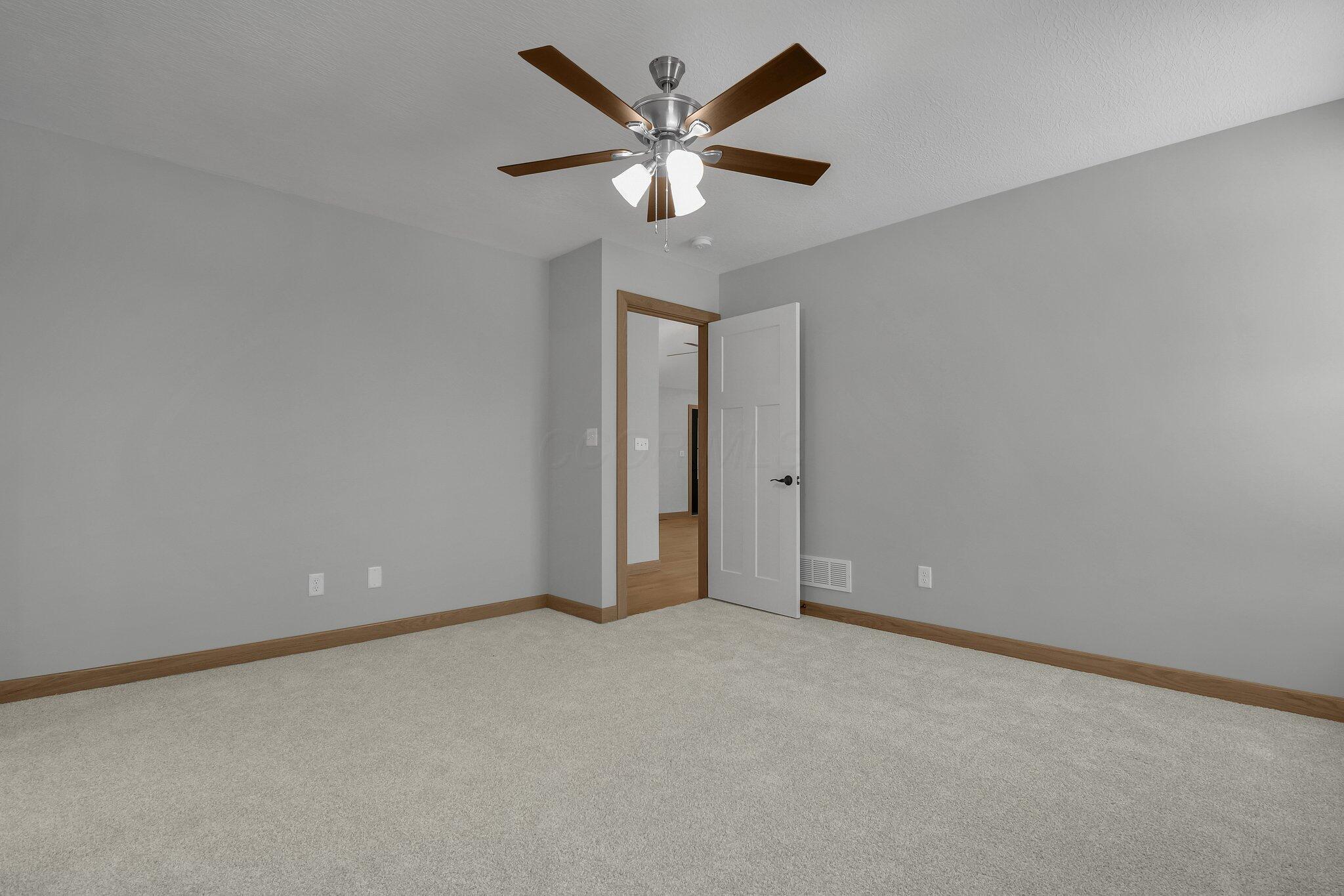 113 Gables Boulevard Property Photo 10