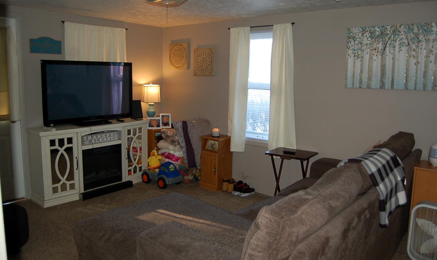 240 Grove Street Property Photo 3