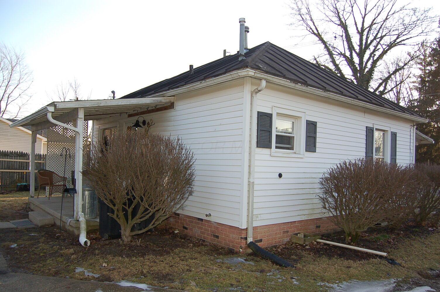 240 Grove Street Property Photo 8