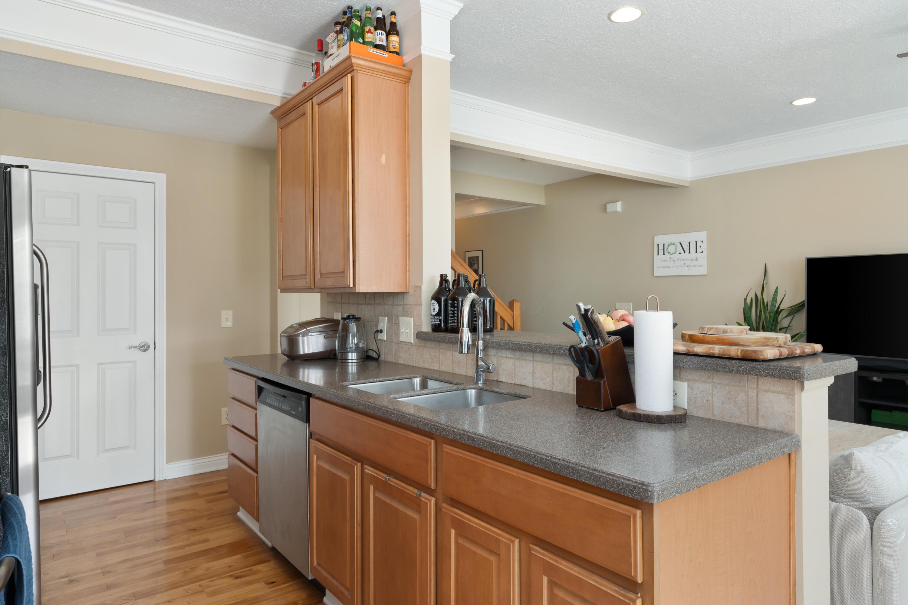 3709 Gibbstone Drive Property Photo 15
