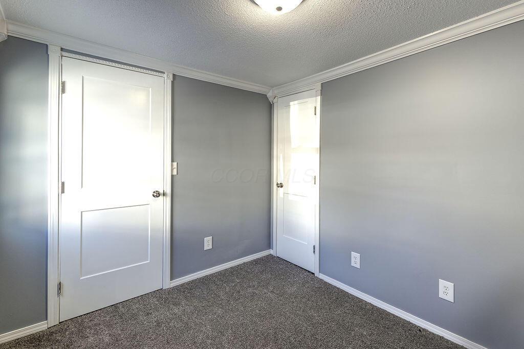 39 W First Street Property Photo 8