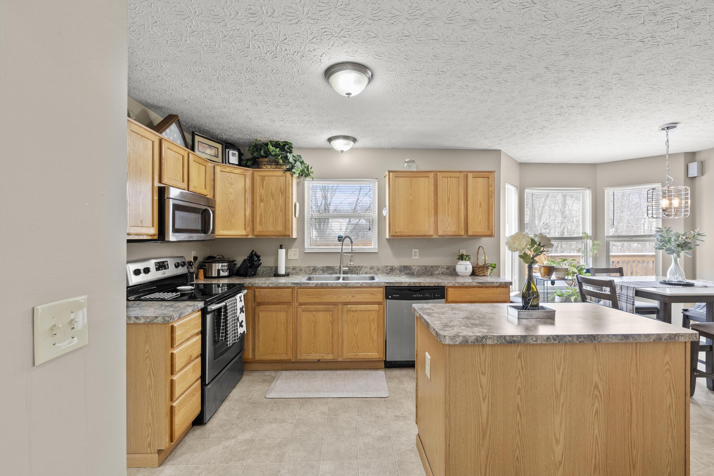 8342 Firstgate Drive Property Photo 8