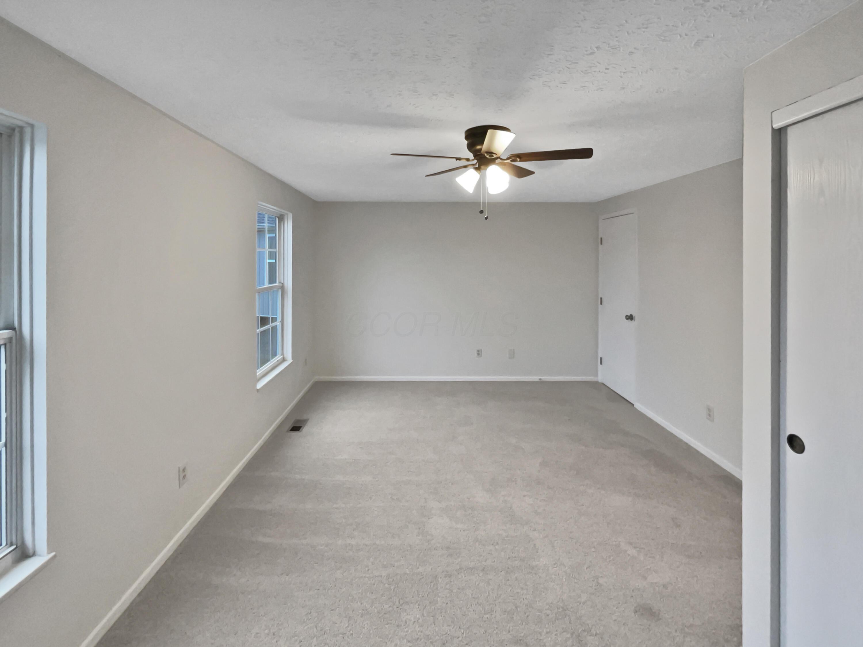 660 Pine Trace Court Property Photo 5