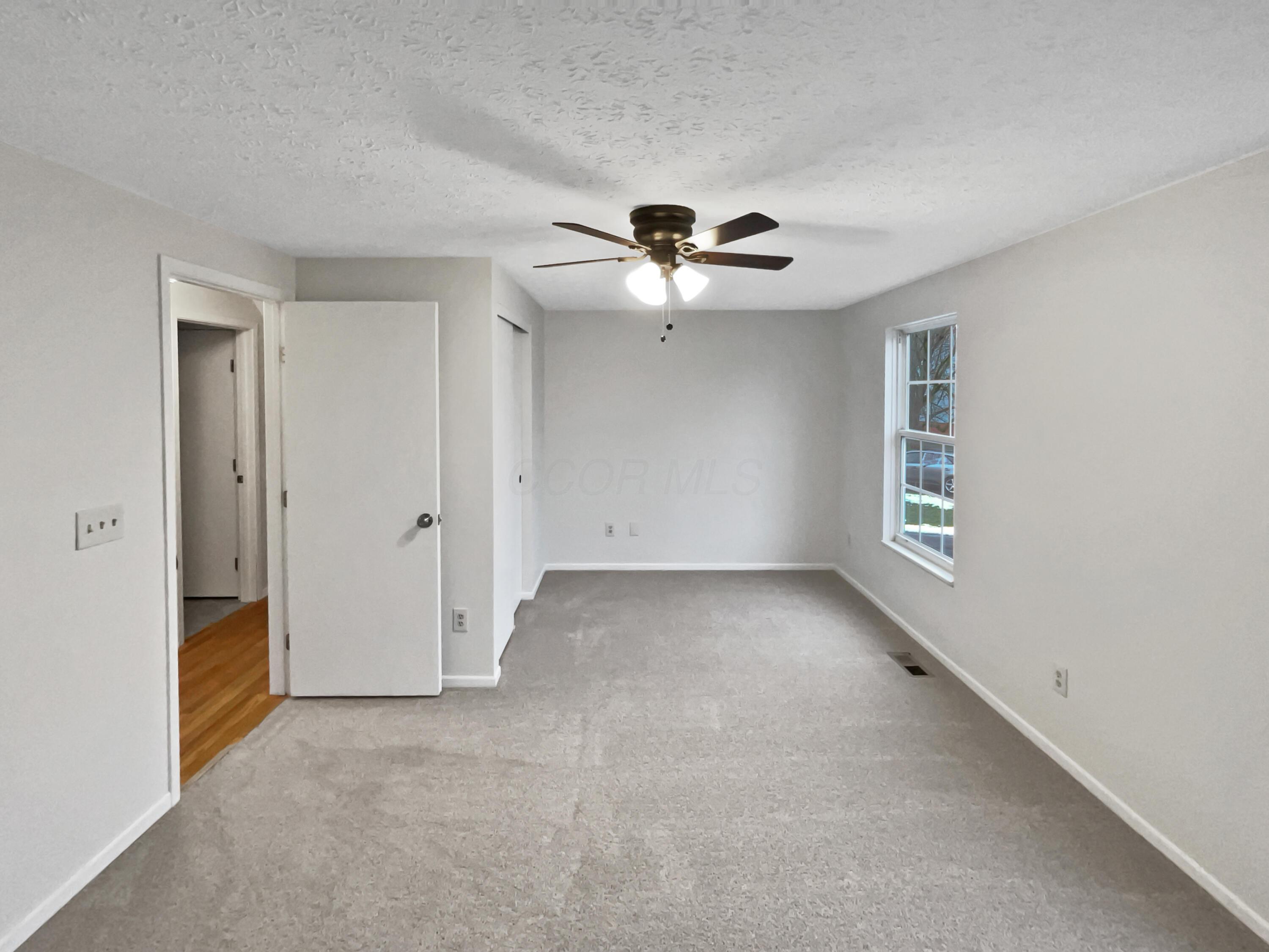 660 Pine Trace Court Property Photo 13