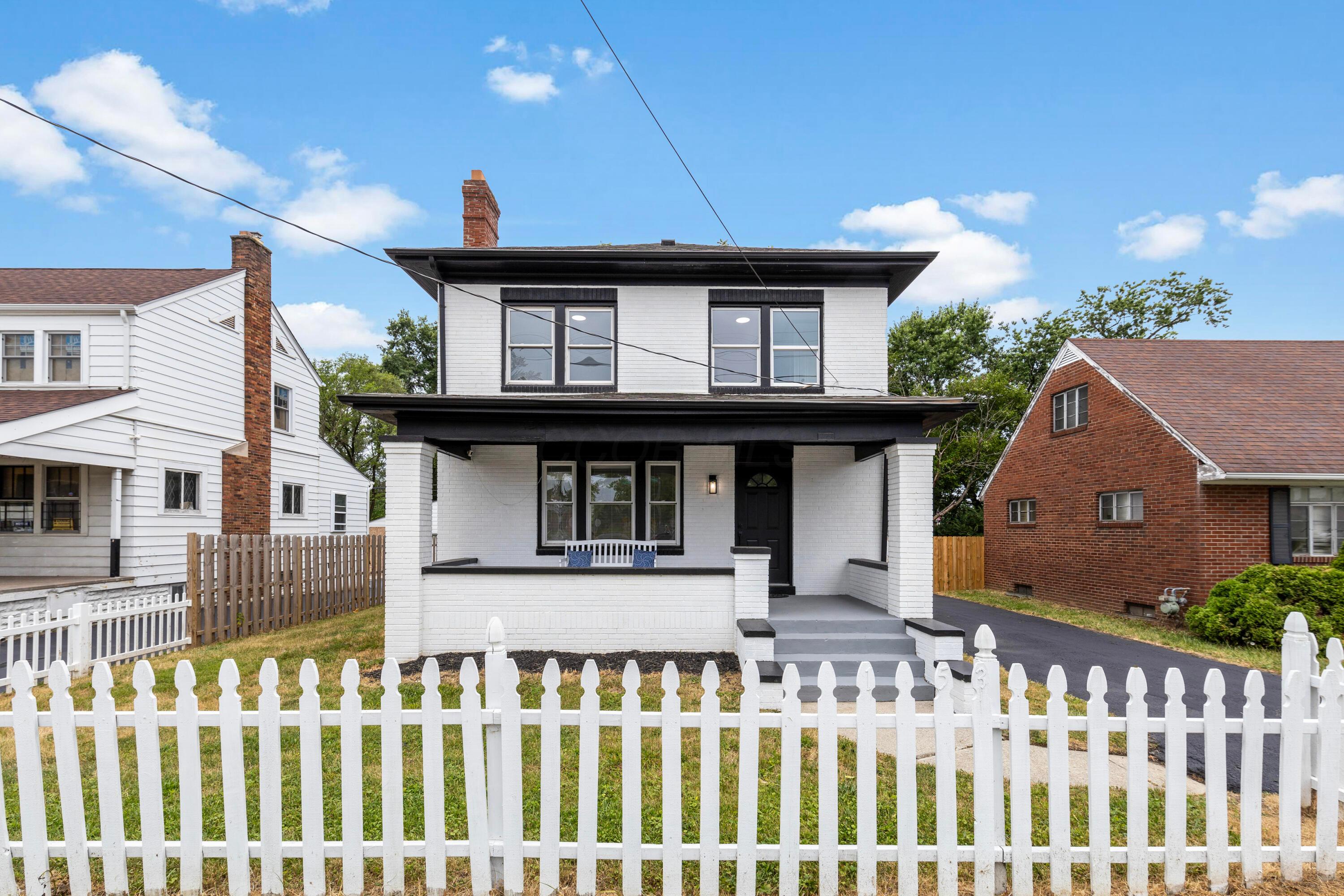 1753 Lockbourne Road Property Photo 1