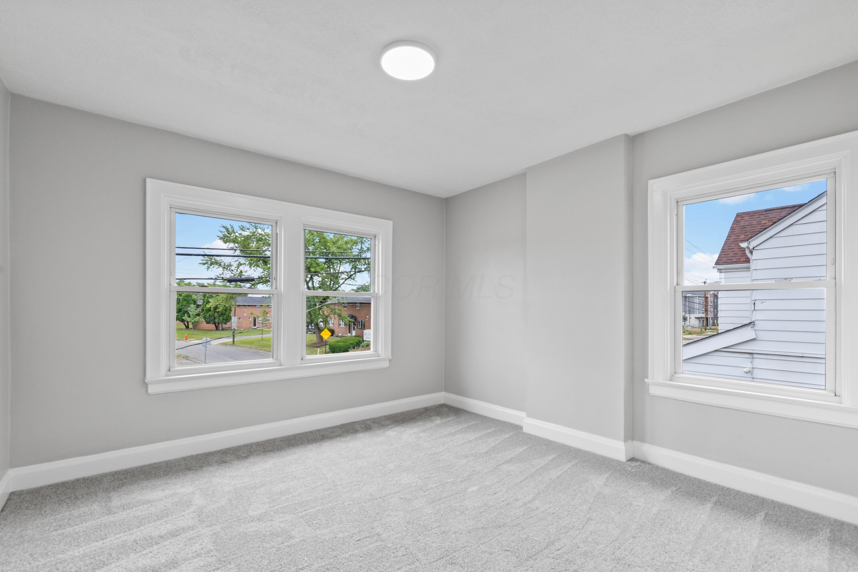 1753 Lockbourne Road Property Photo 14