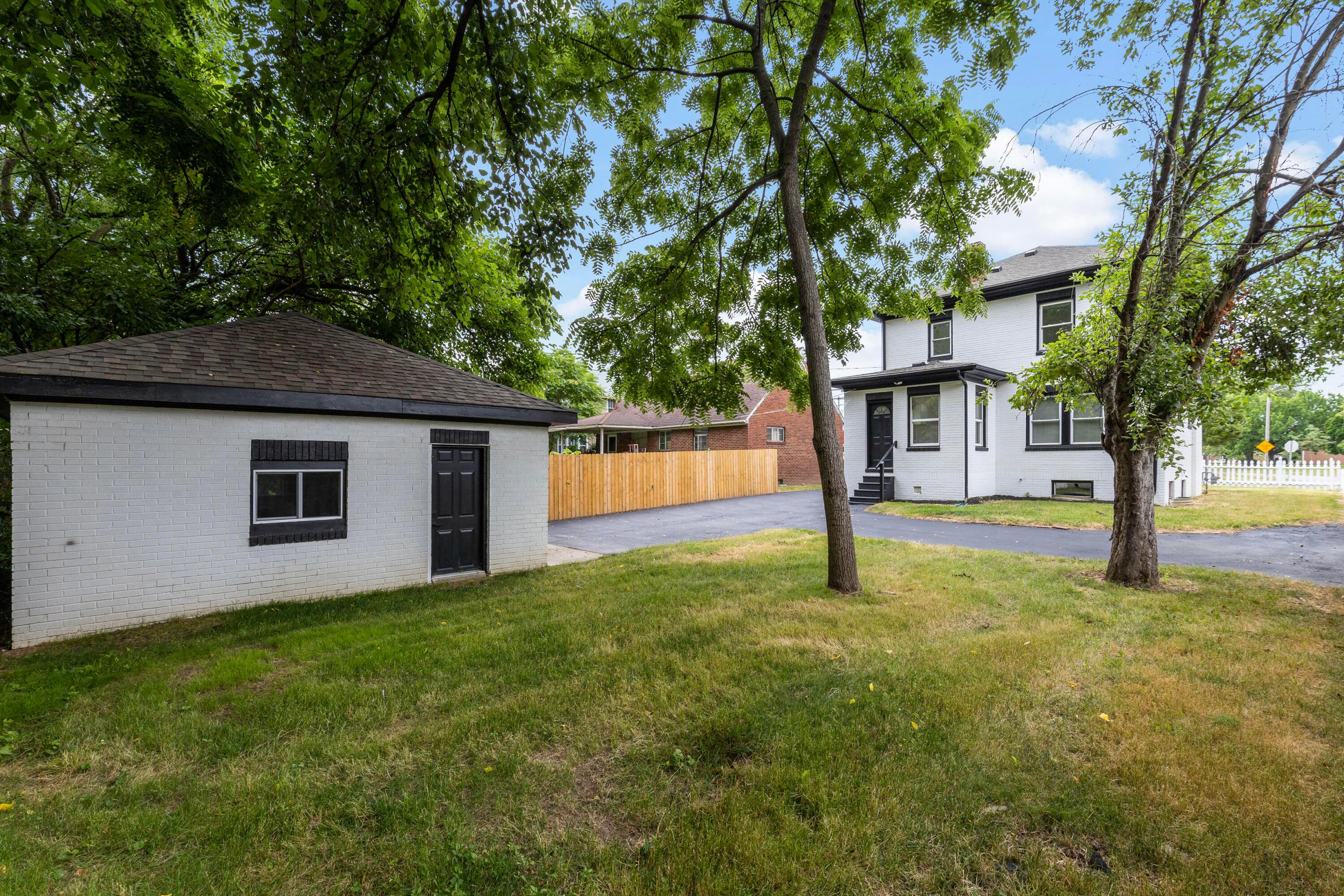 1753 Lockbourne Road Property Photo 25