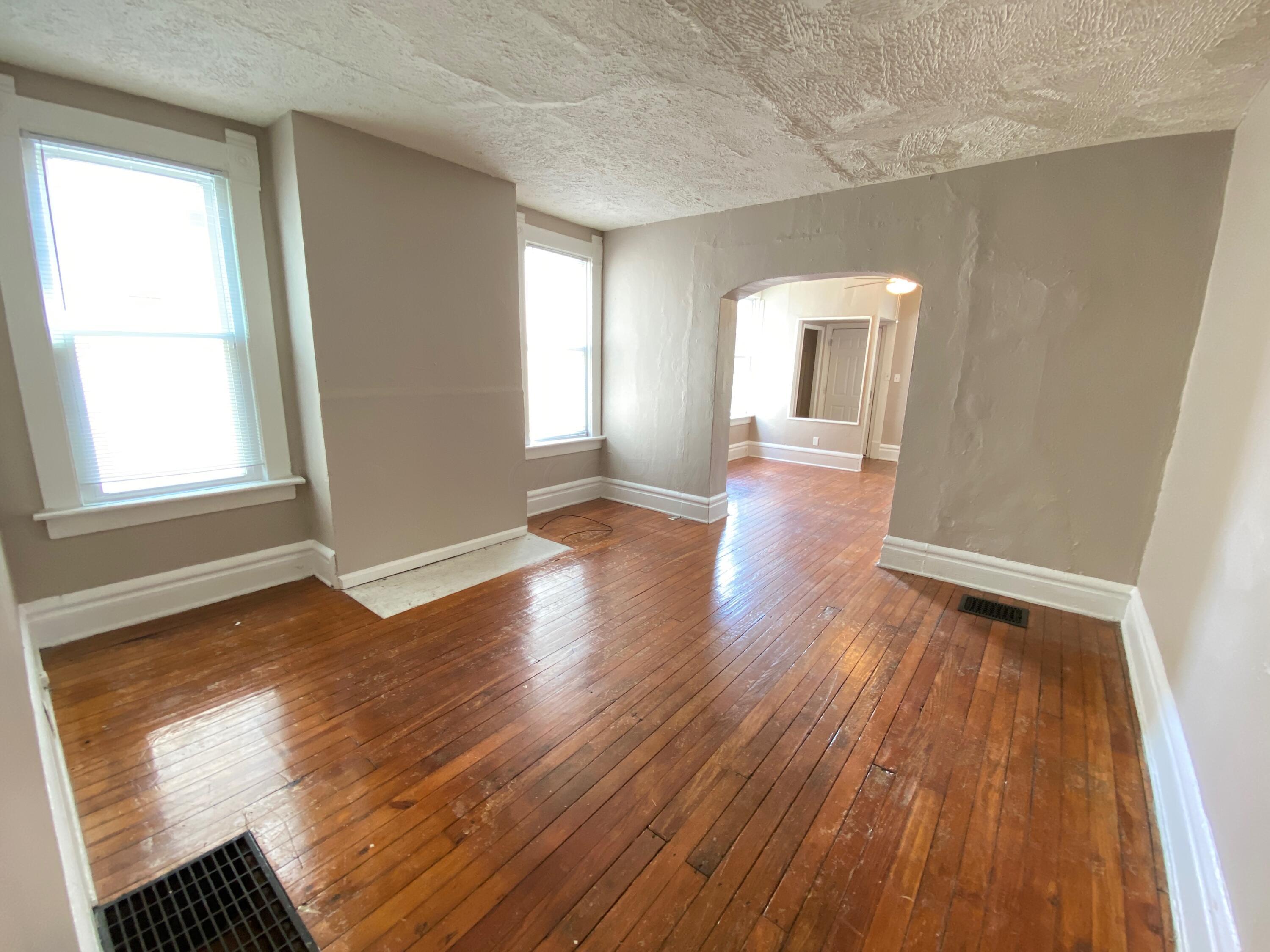 1438-1440 Hunter Avenue Property Photo 5