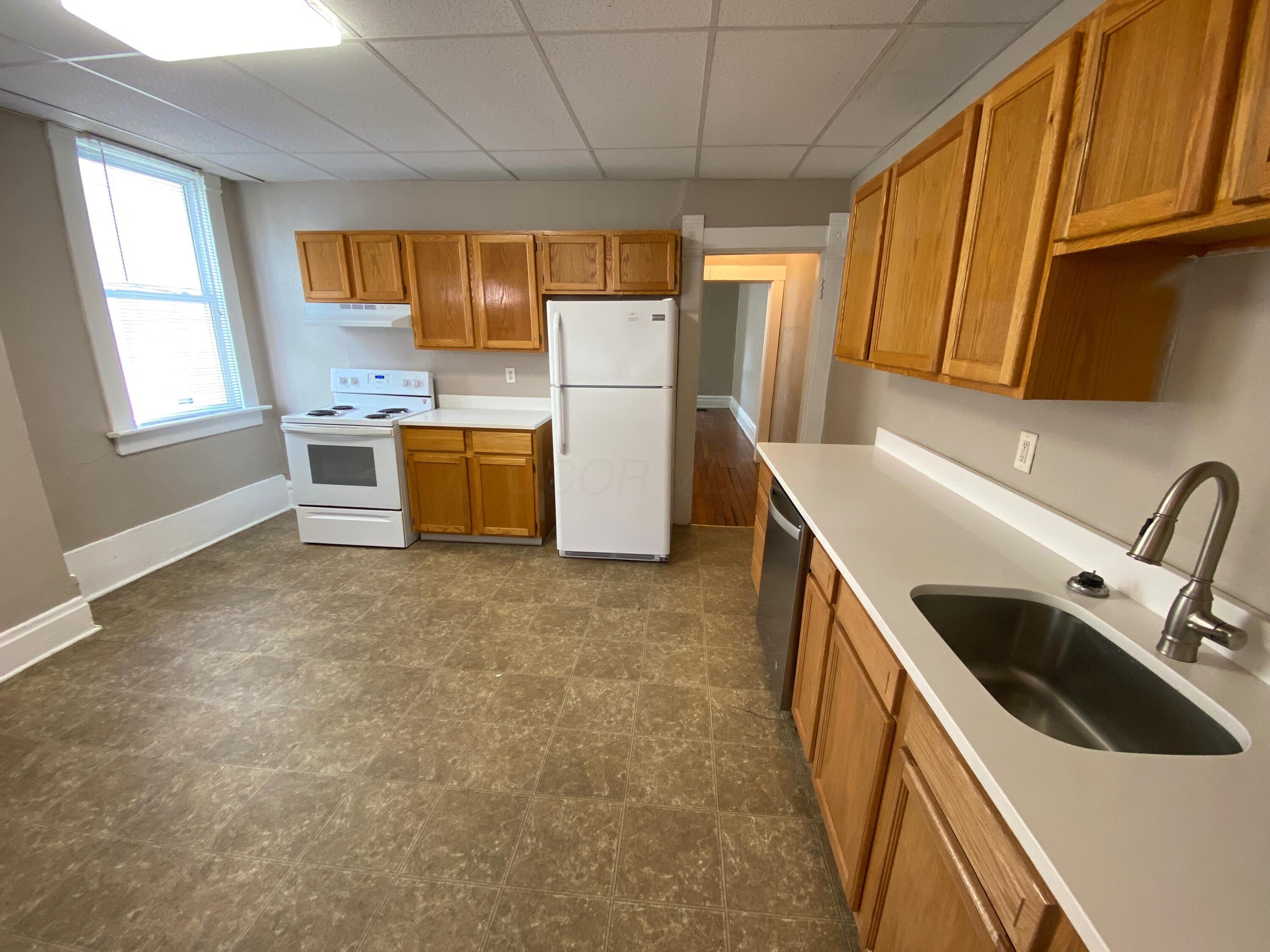 1438-1440 Hunter Avenue Property Photo 8