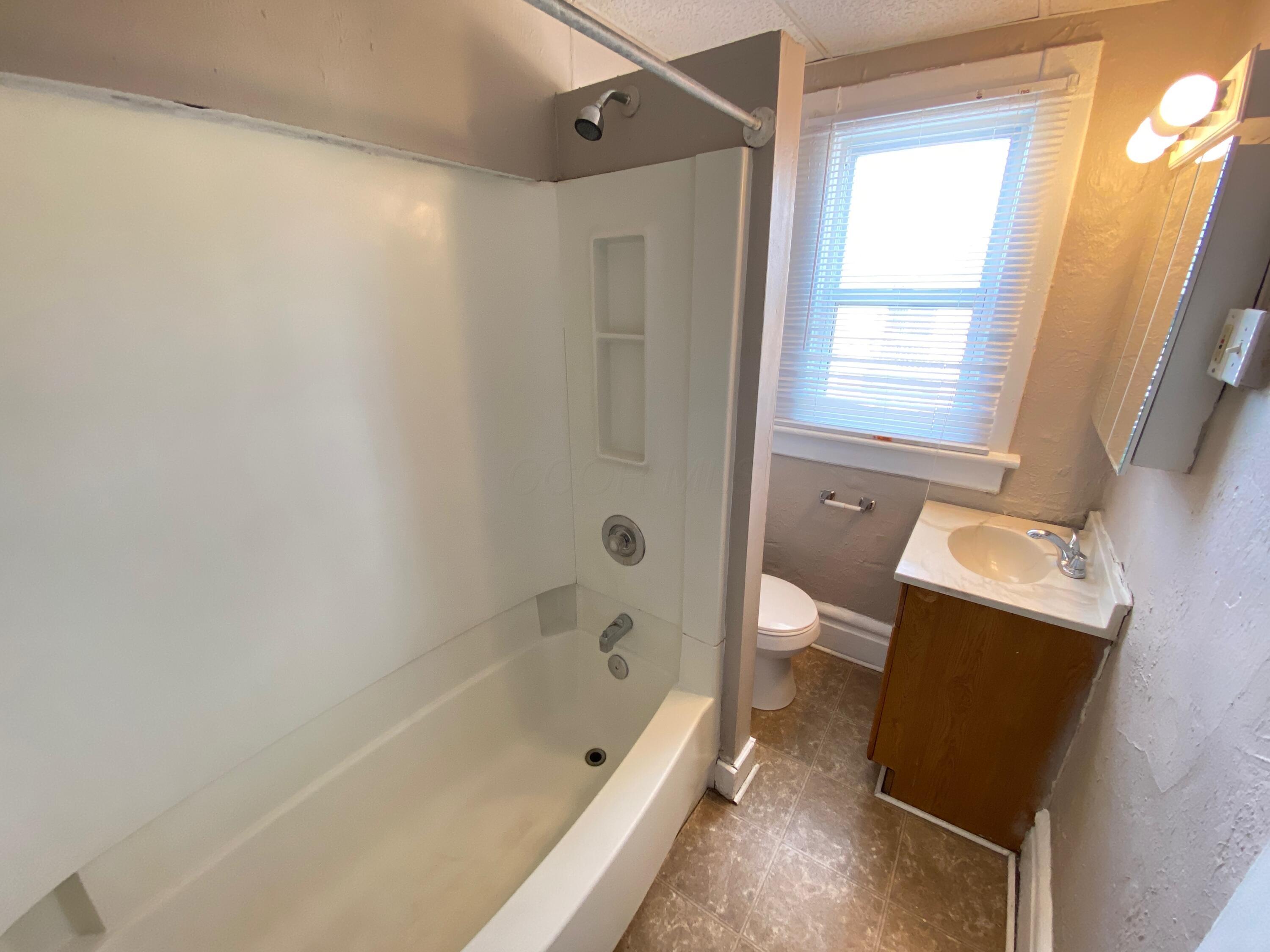 1438-1440 Hunter Avenue Property Photo 14