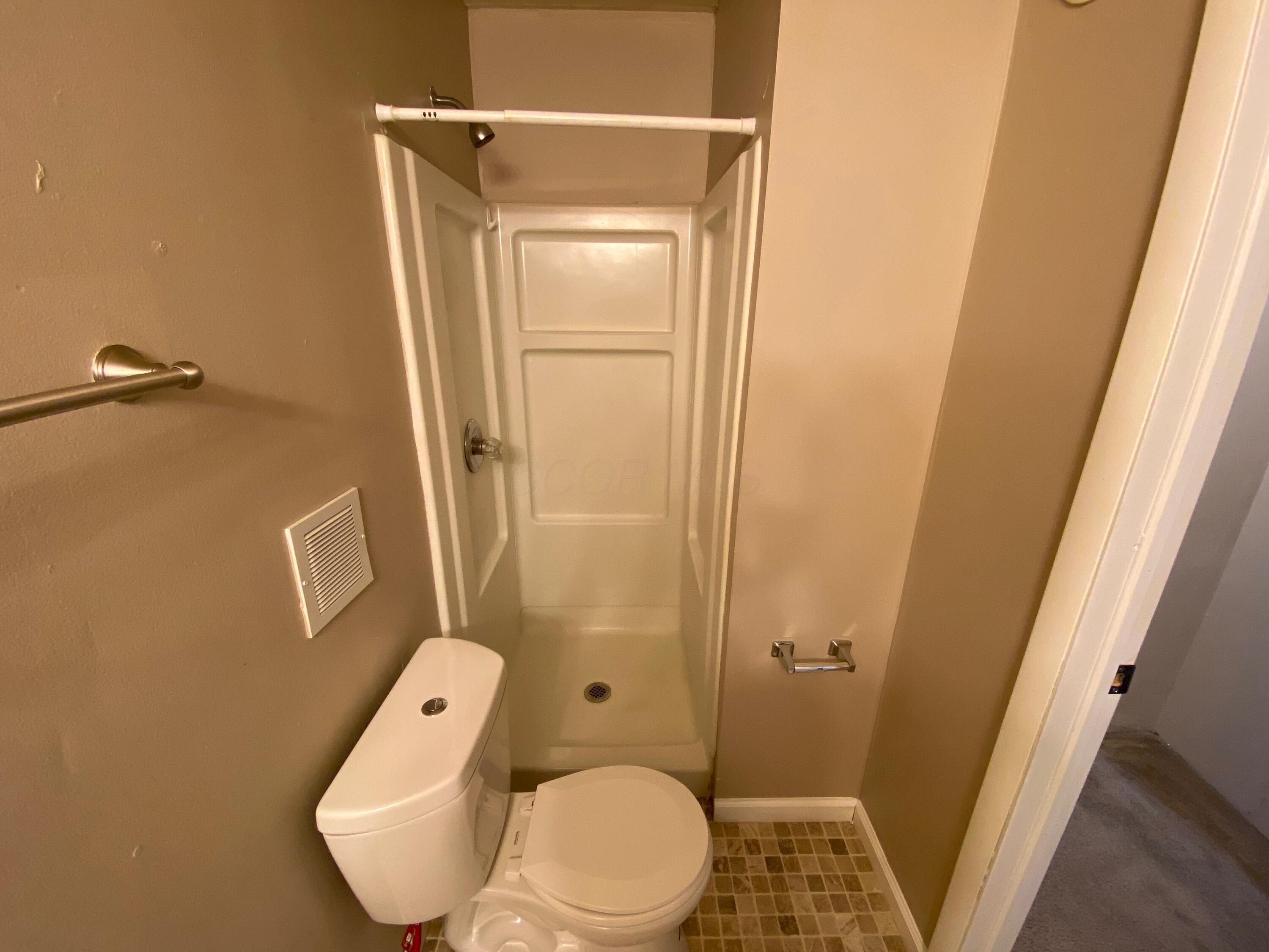 1438-1440 Hunter Avenue Property Photo 18