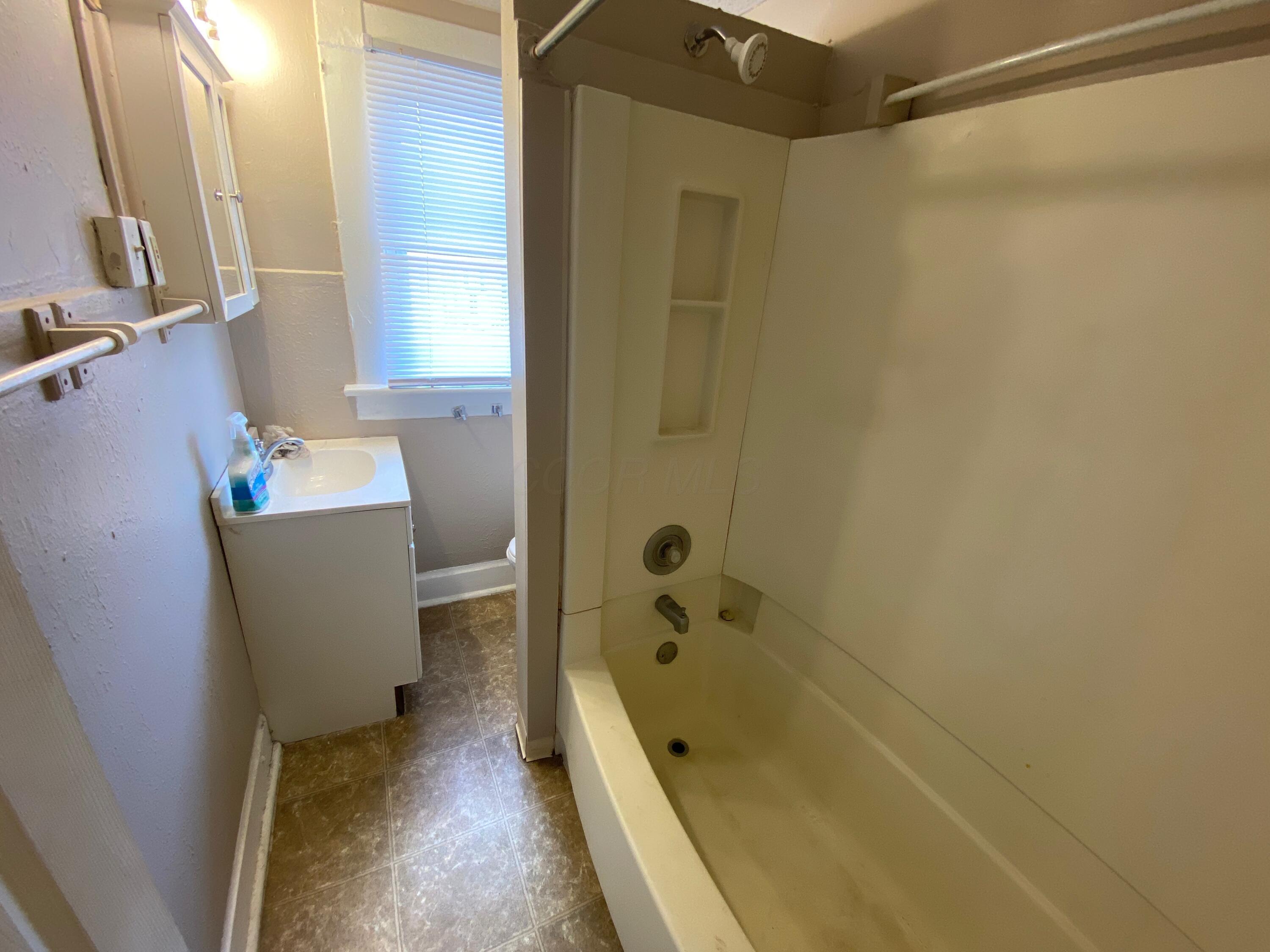 1438-1440 Hunter Avenue Property Photo 31