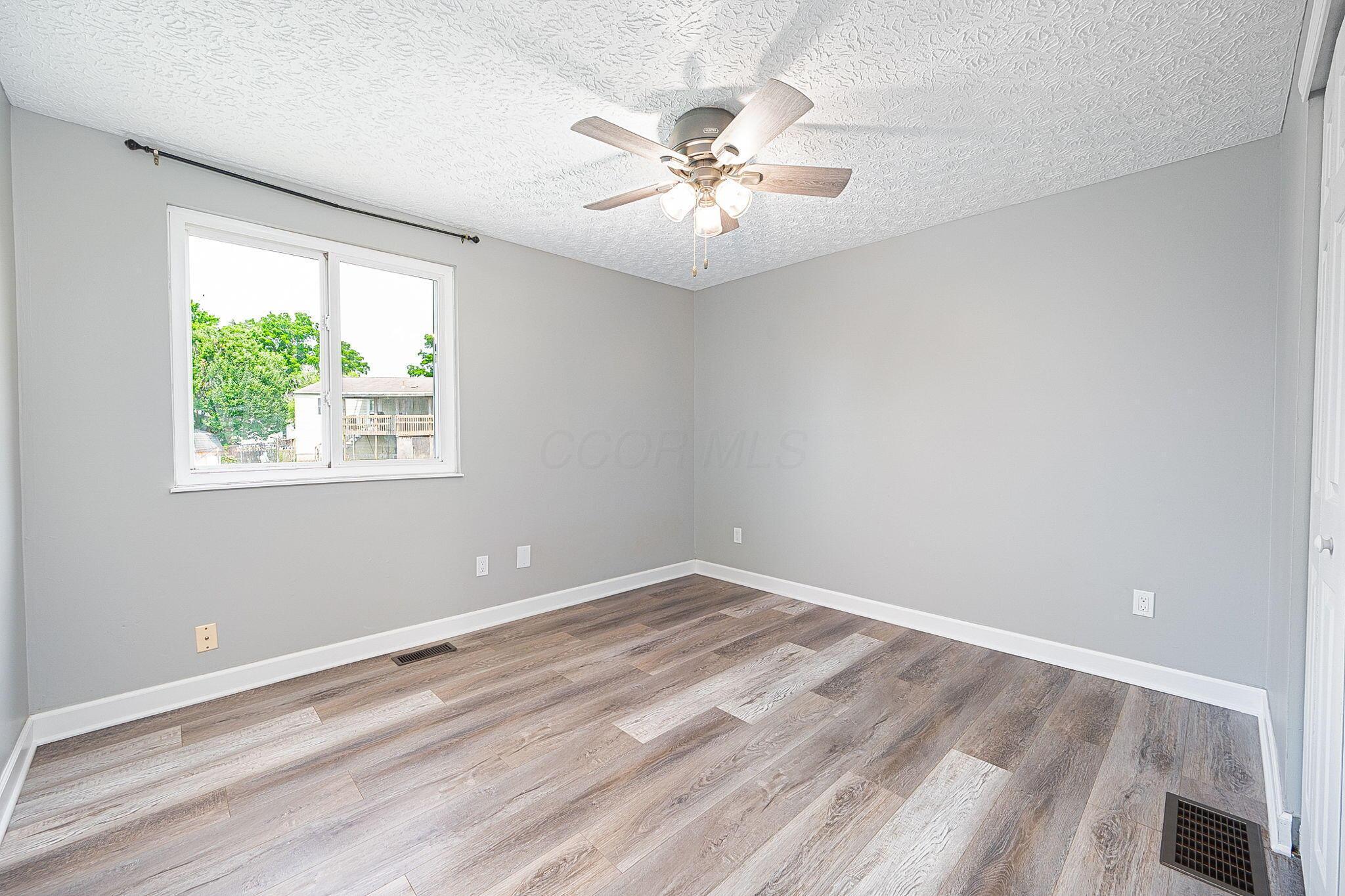 8864 Crestridge Court Property Photo 8