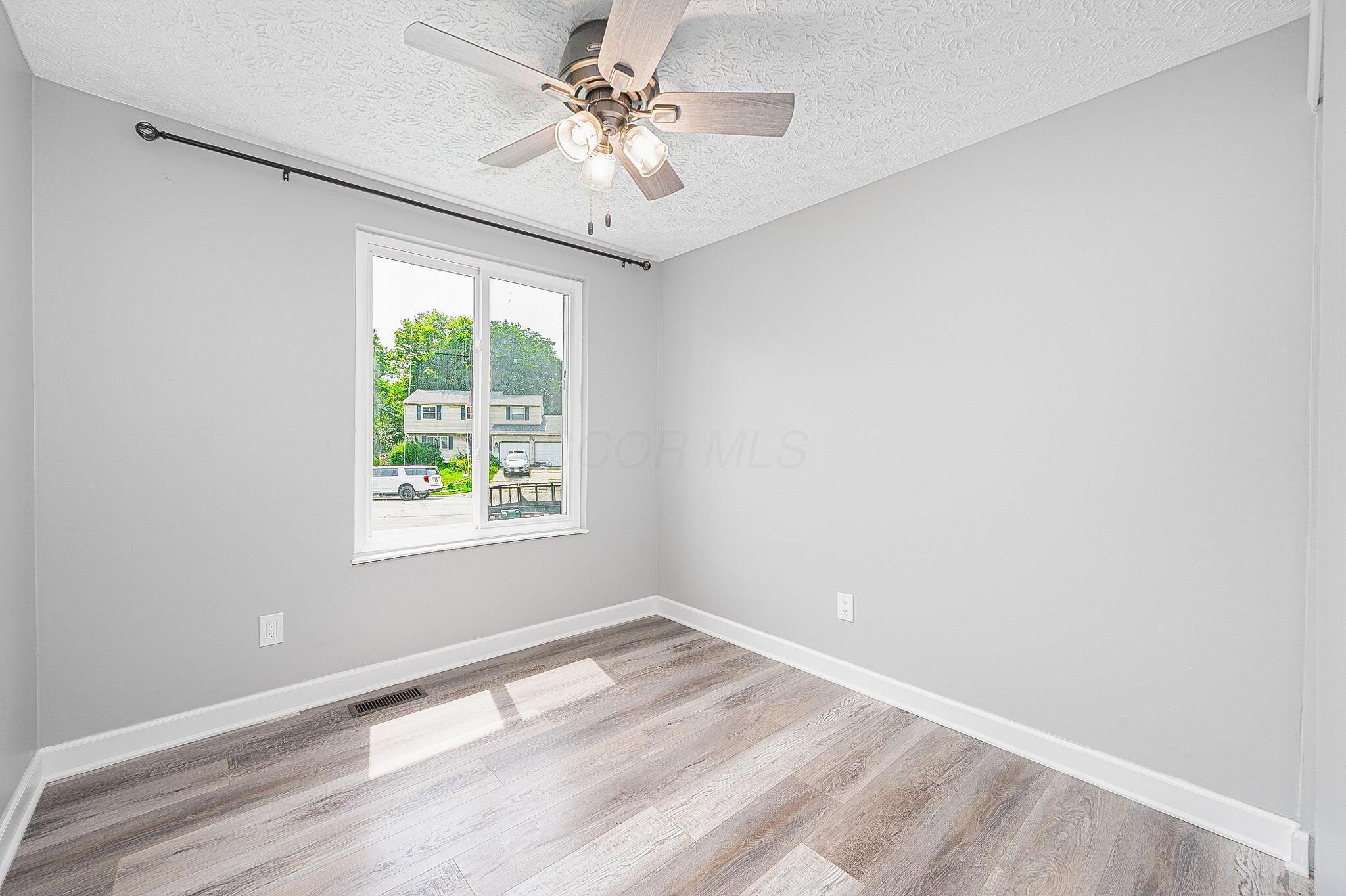 8864 Crestridge Court Property Photo 11